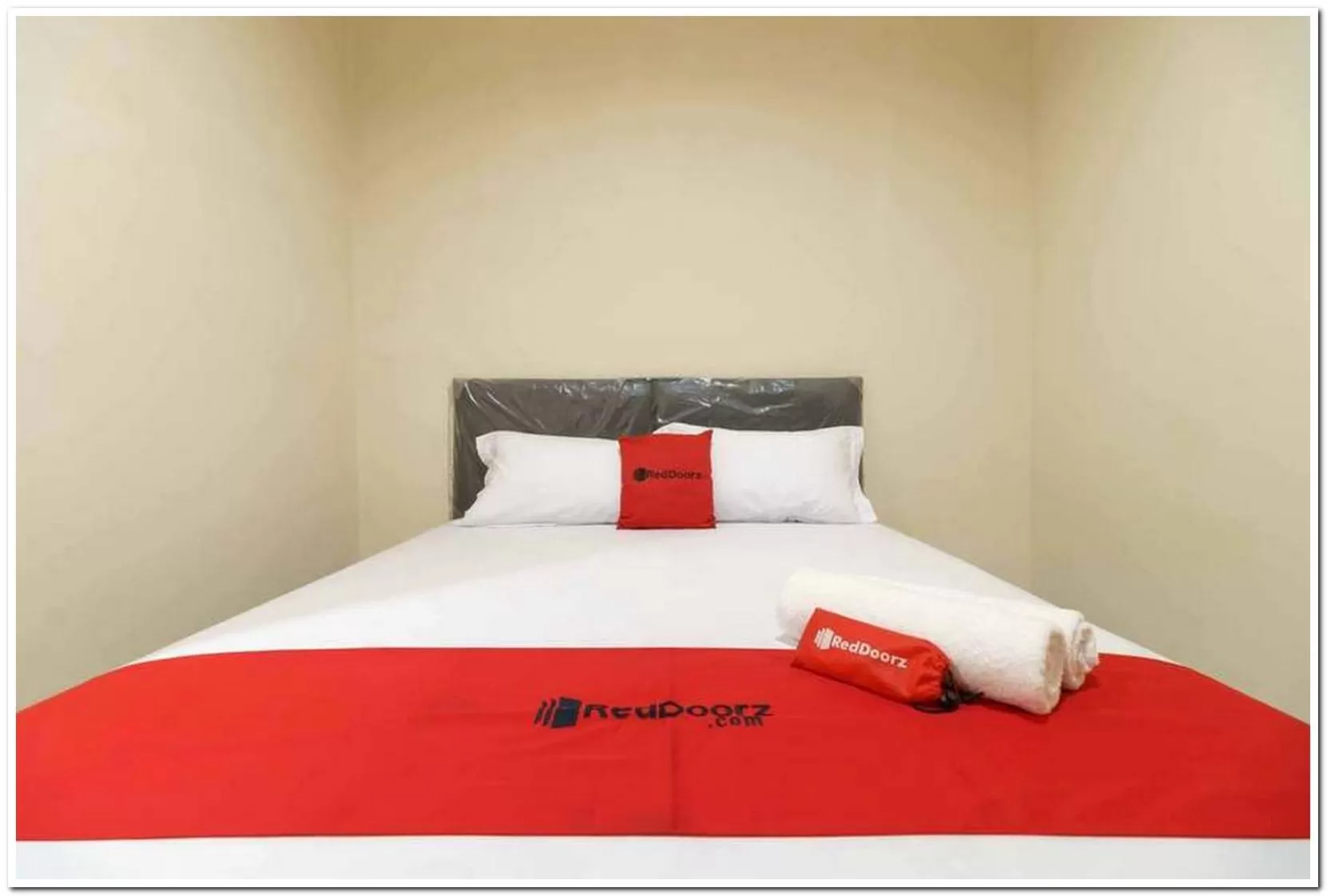 Bedroom in KoolKost At Karang Tengah Tangerang