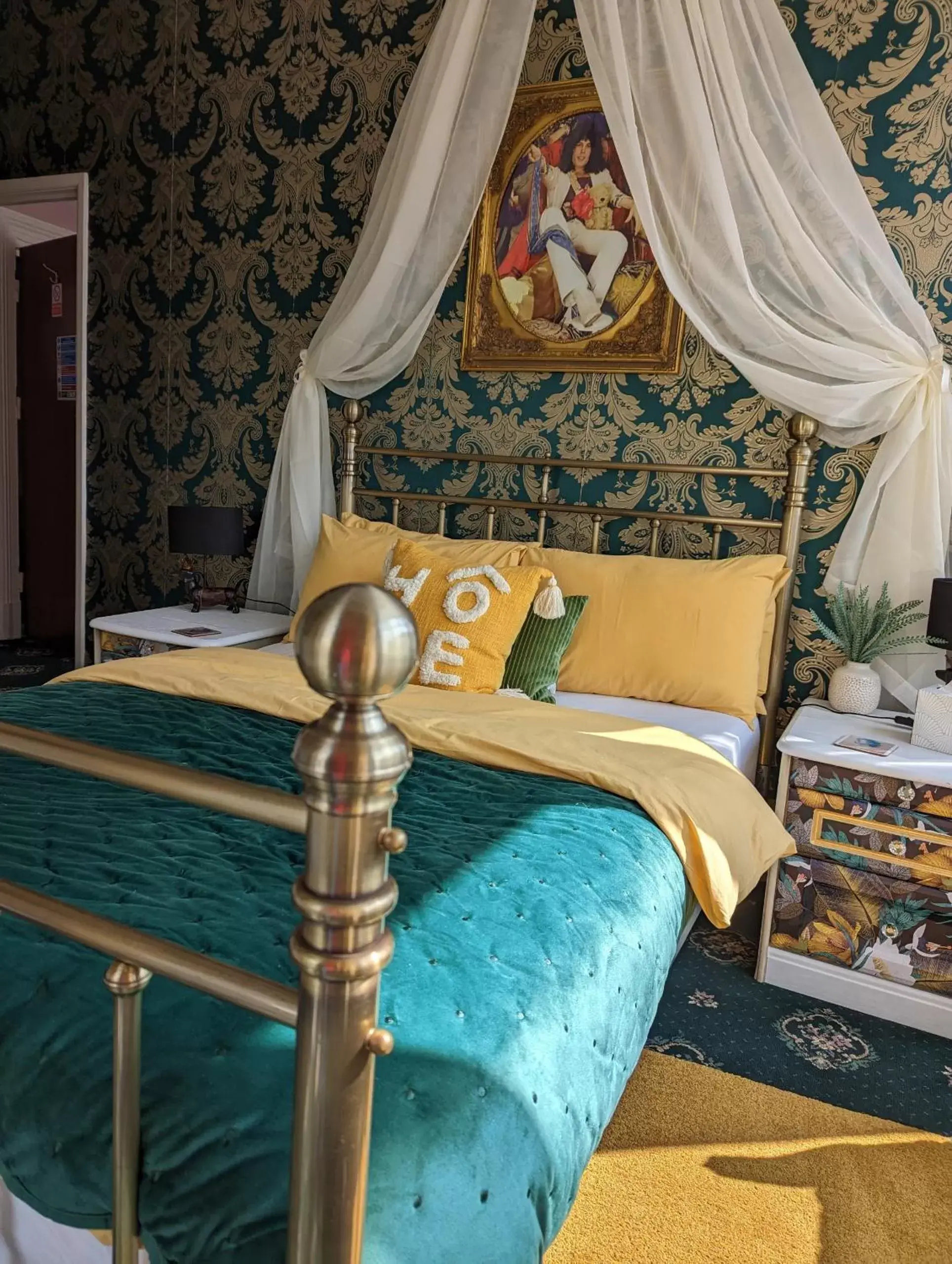 Superior Suite in The Mercury, Blackpool - over 21's only Superior Suite in The Mercury, Blackpool - over 21's only