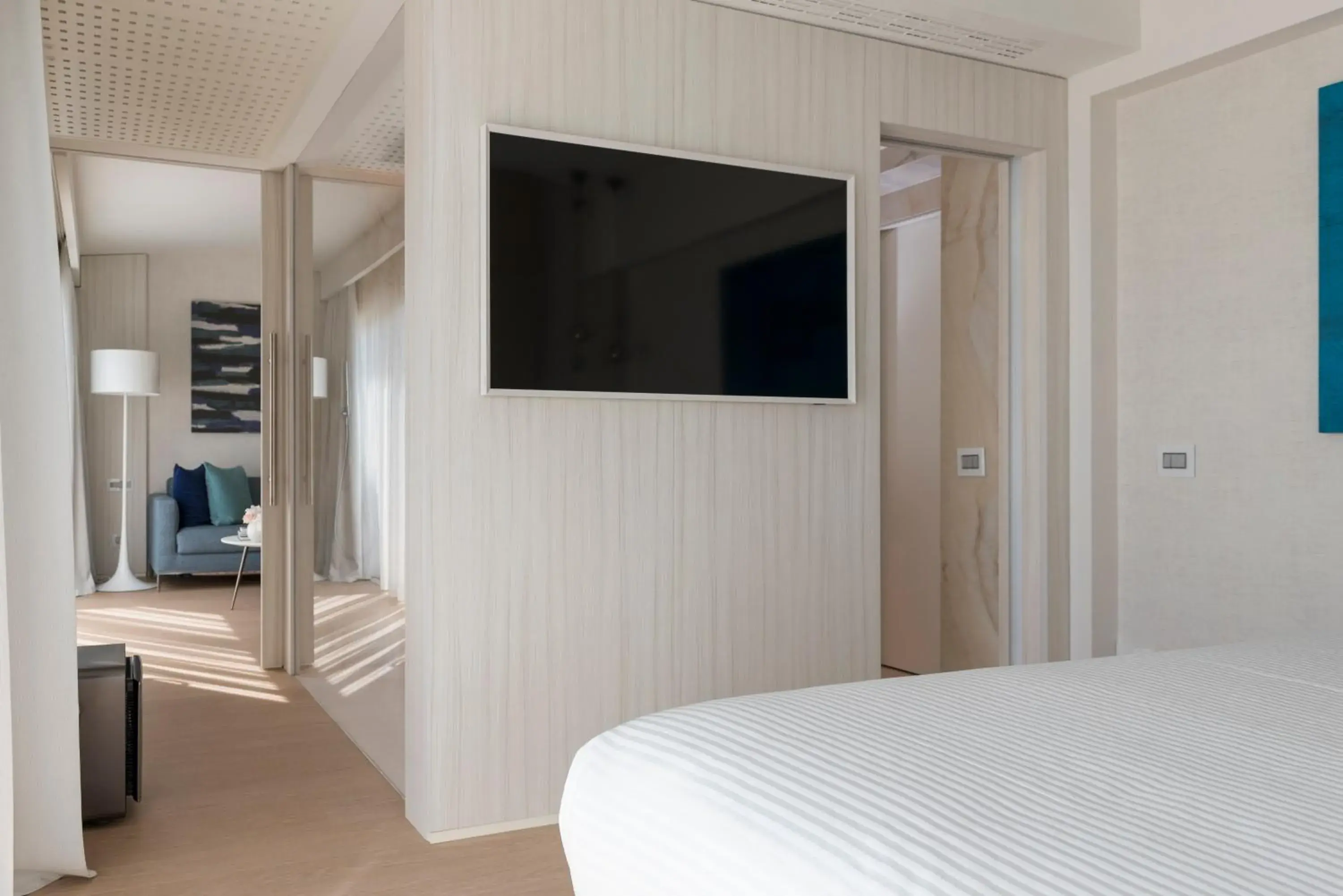 Bedroom, TV/Entertainment Center in Hotel Atlantic