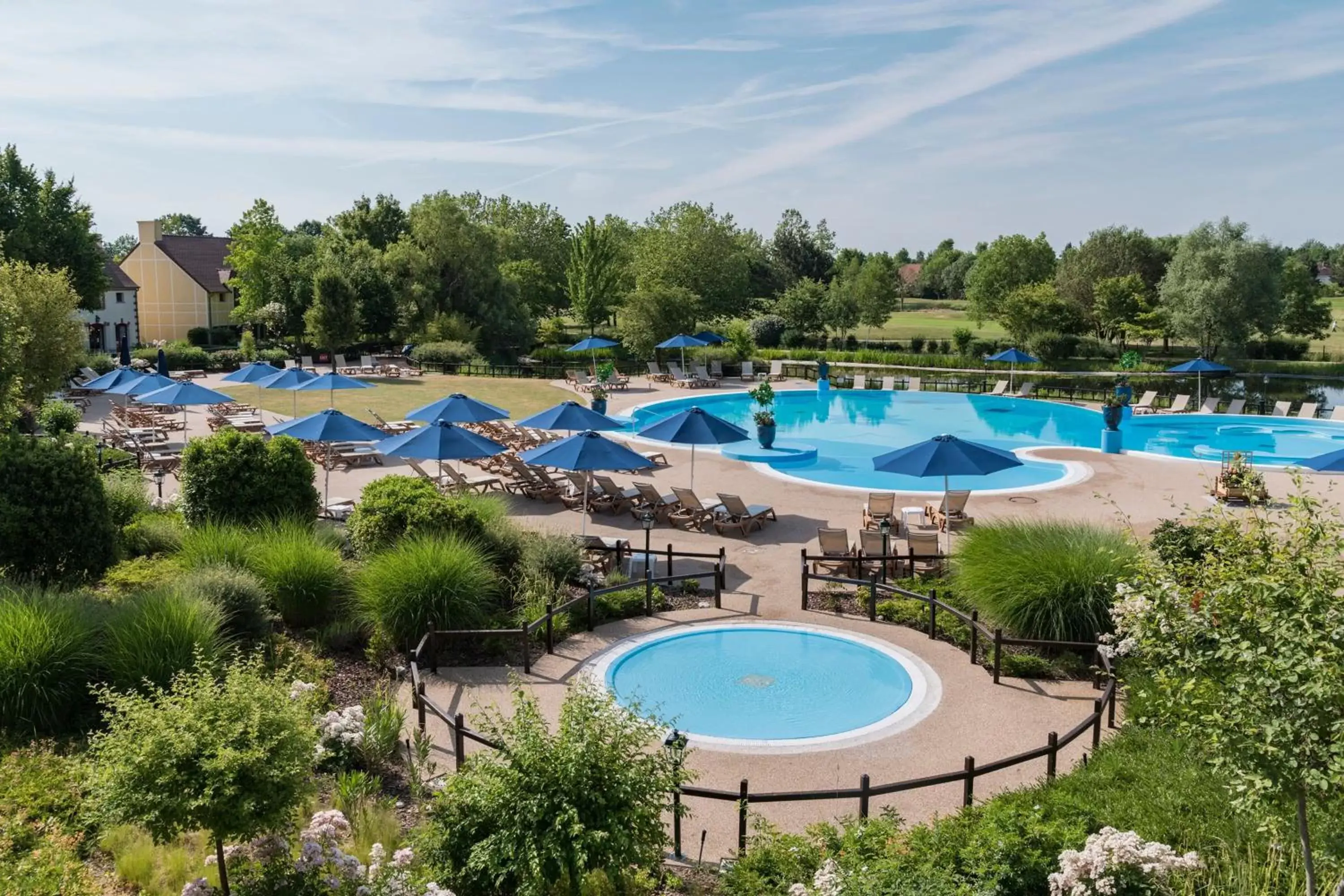 Swimming pool, Pool View in Marriott's Village d'Ile-de-France