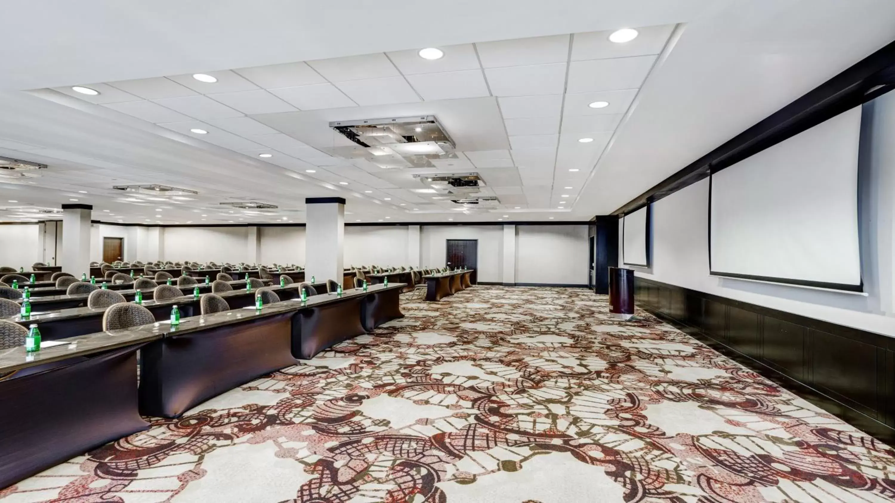 Meeting/conference room, Business Area/Conference Room in Crowne Plaza Houston Galleria Area, an IHG Hotel