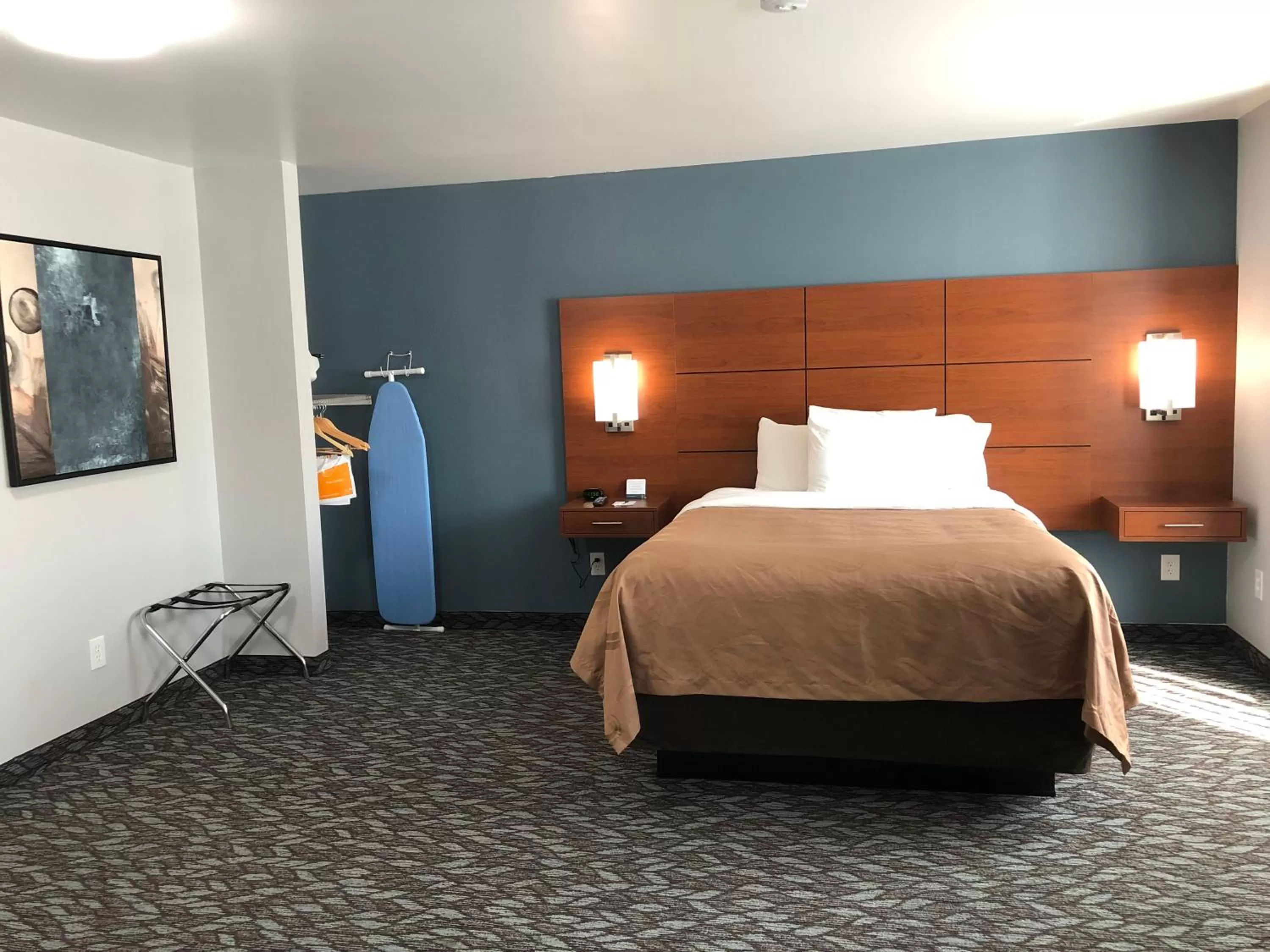Bed in Quality Inn & Suites Watertown Fort Drum