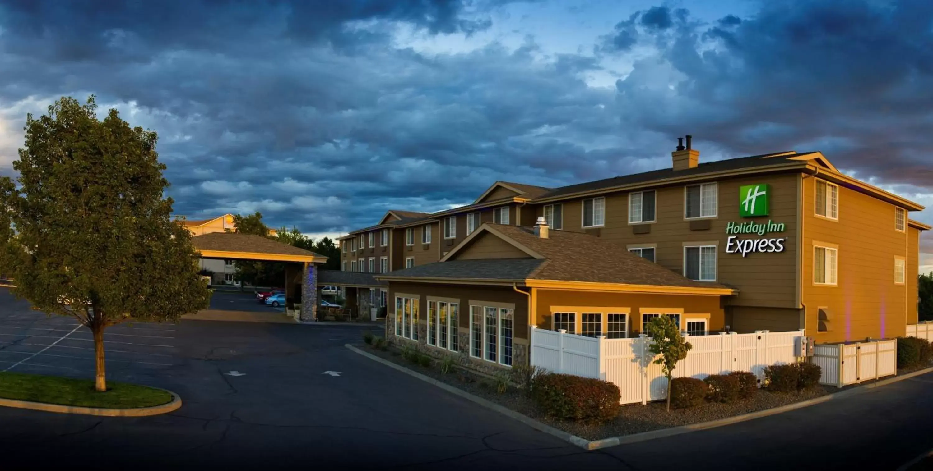 Property building in Holiday Inn Express Walla Walla by IHG Property building in Holiday Inn Express Walla Walla by IHG