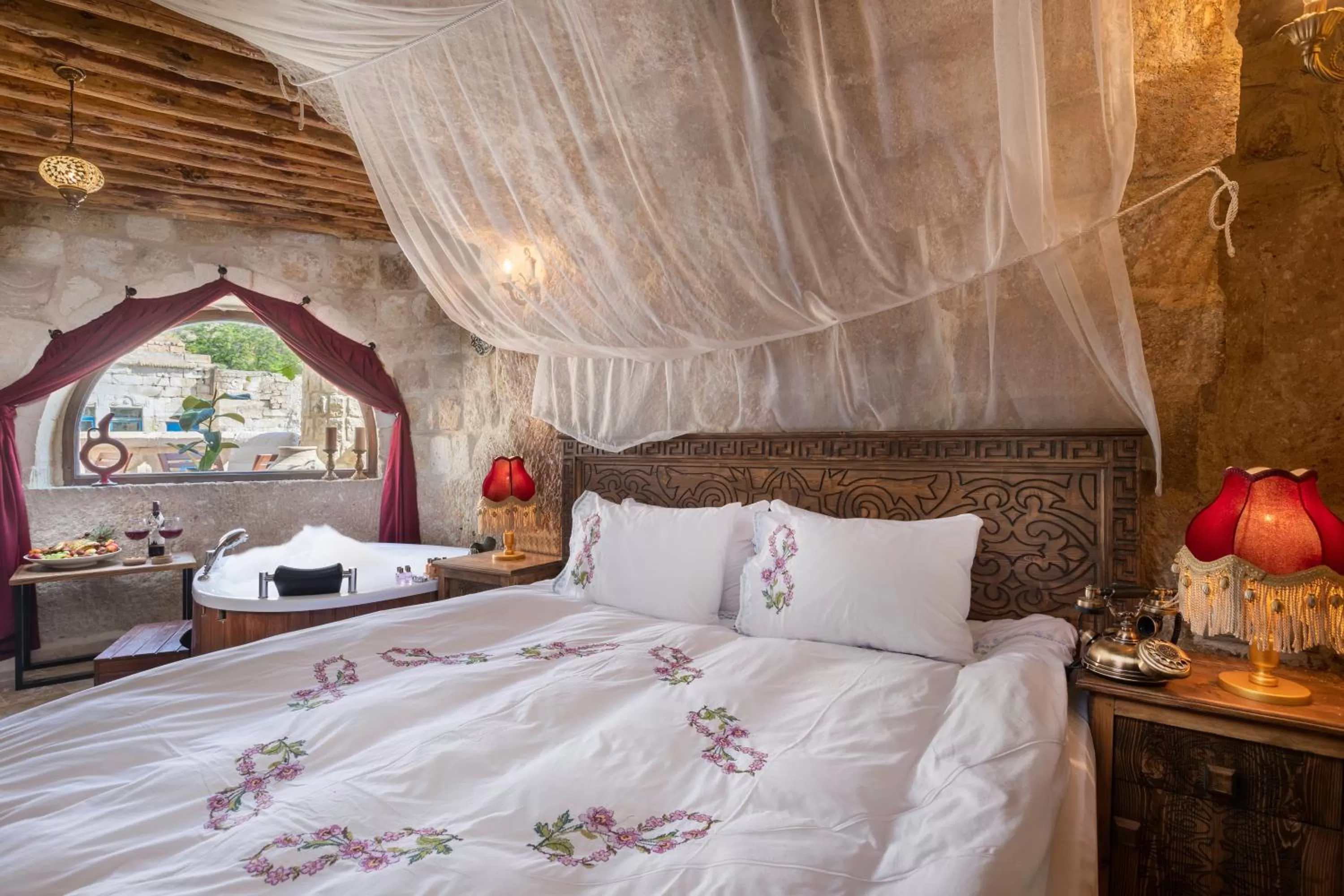 Bedroom, Bed in Kayata Cave Suites Special Class