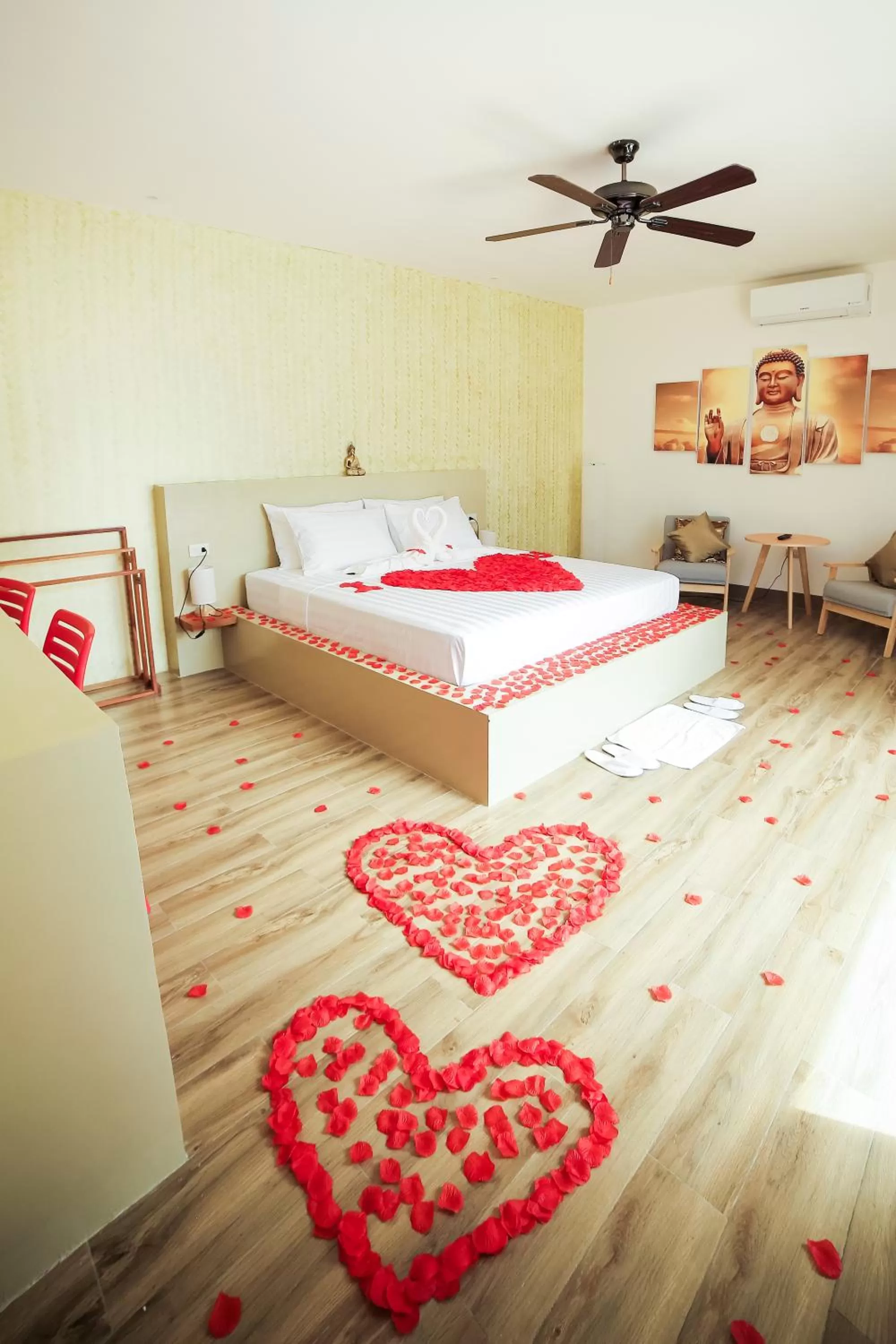 Property building, Bed in Bali Villas Panglao Bohol