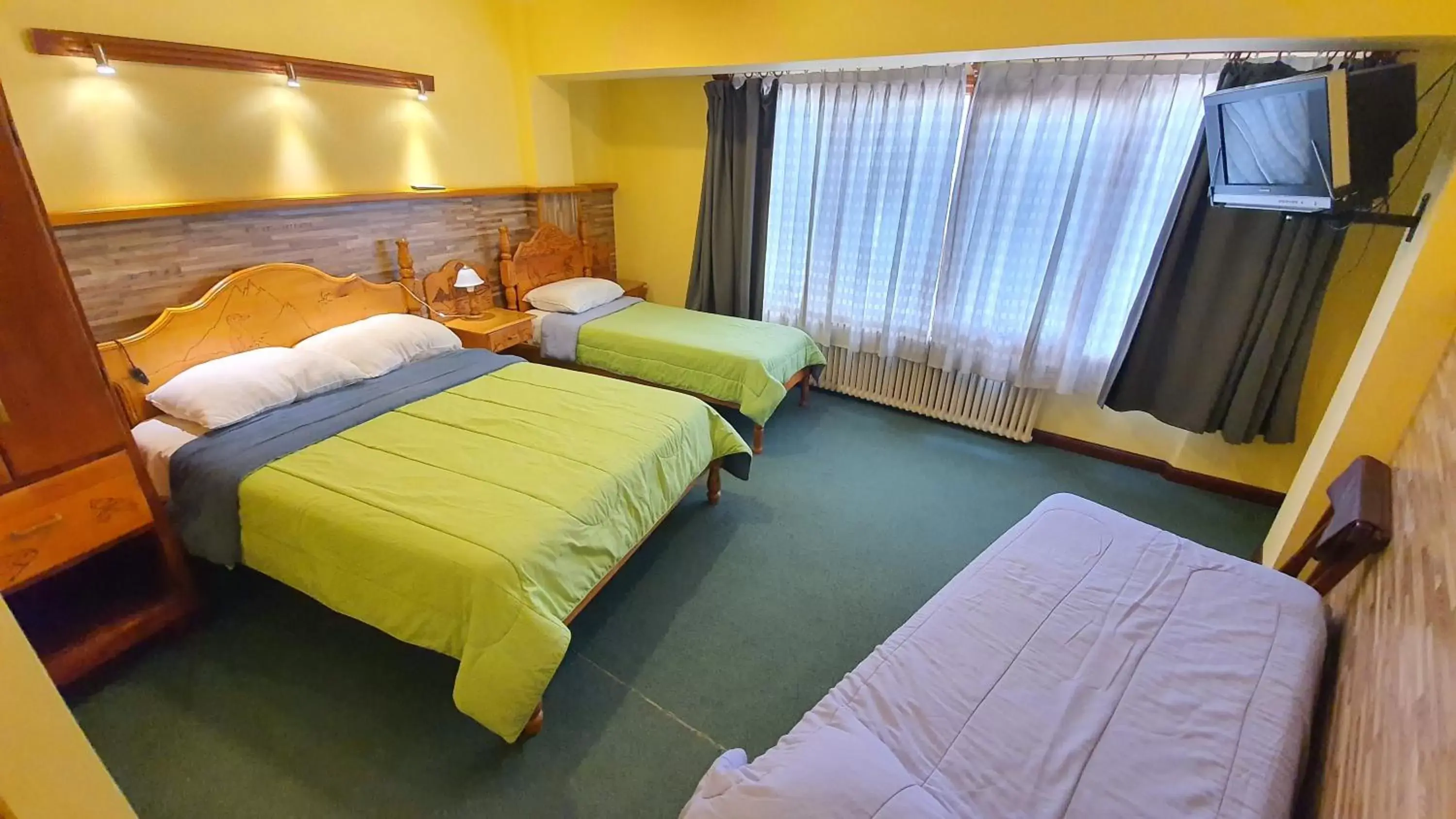 Quadruple Room in Hosteria Chalp