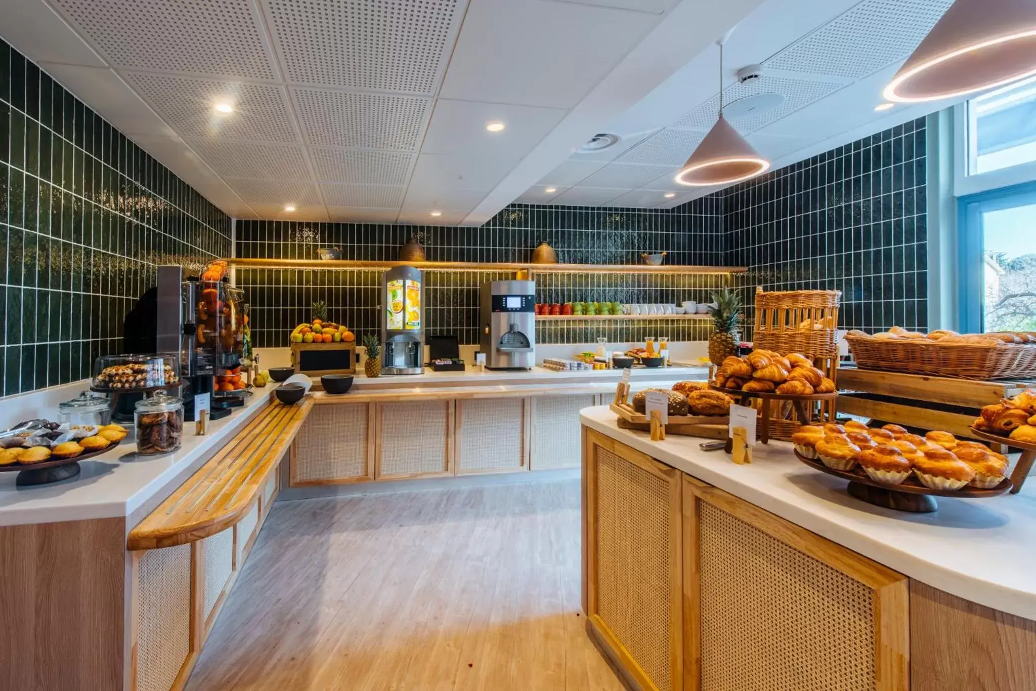 Buffet breakfast, Restaurant/Places to Eat in ibis Styles Antibes