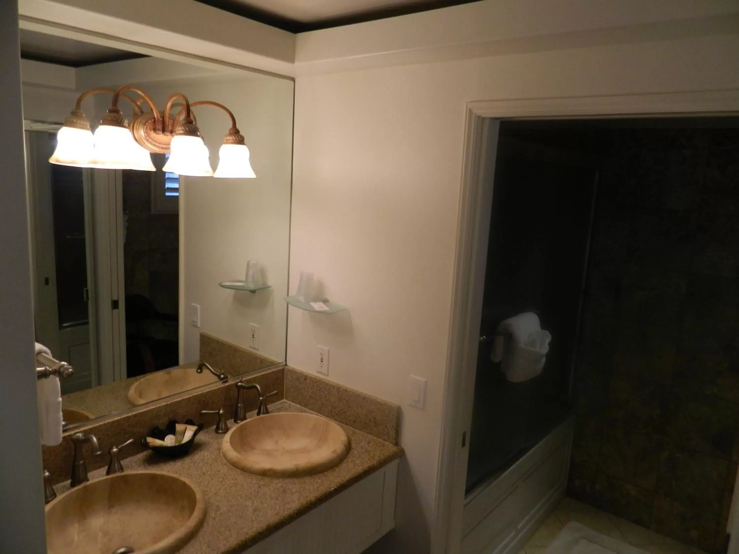 Bathroom in Hotel Coral Reef