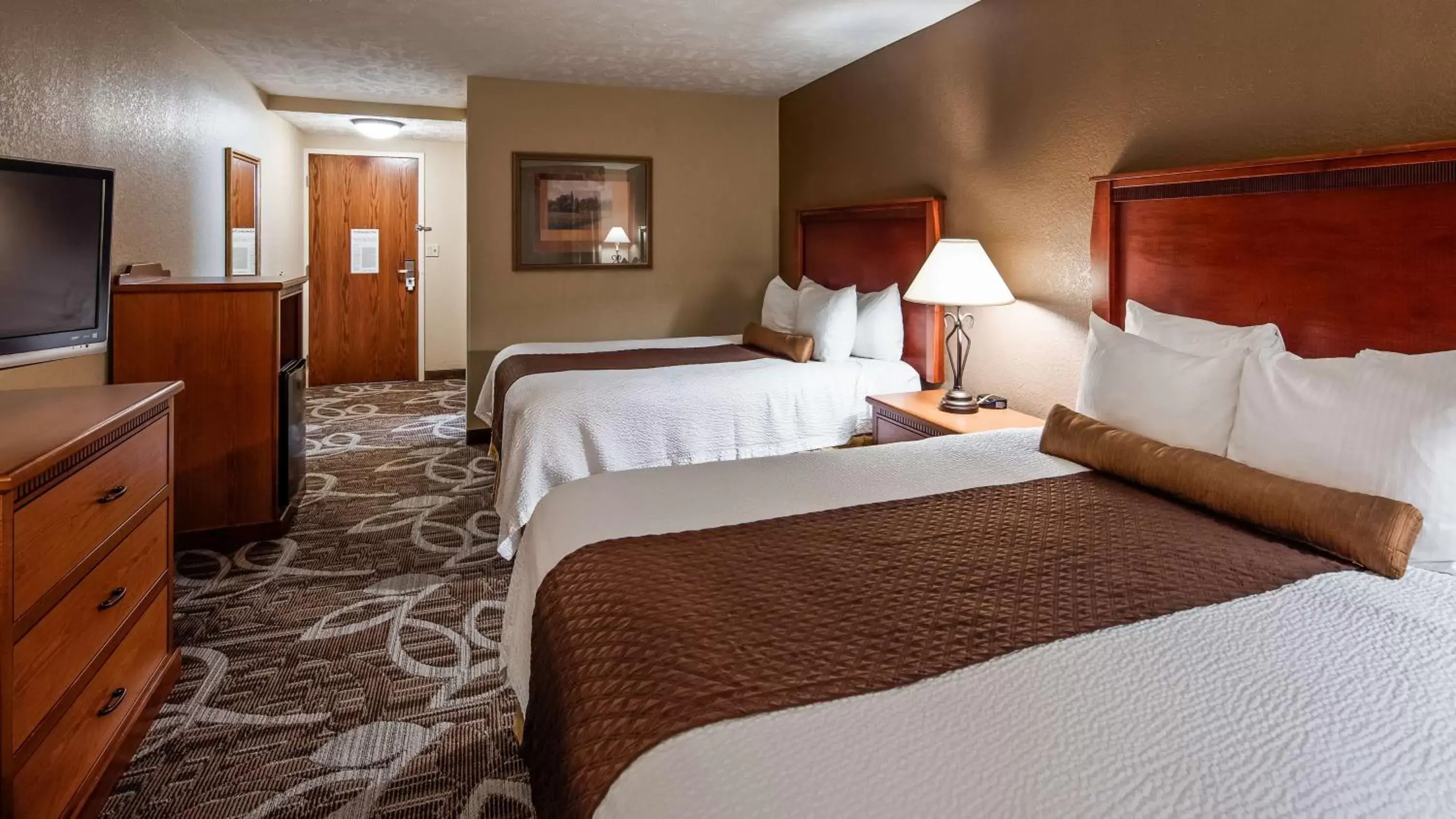 Photo of the whole room, Bed in Best Western Plus Mid Nebraska Inn & Suites