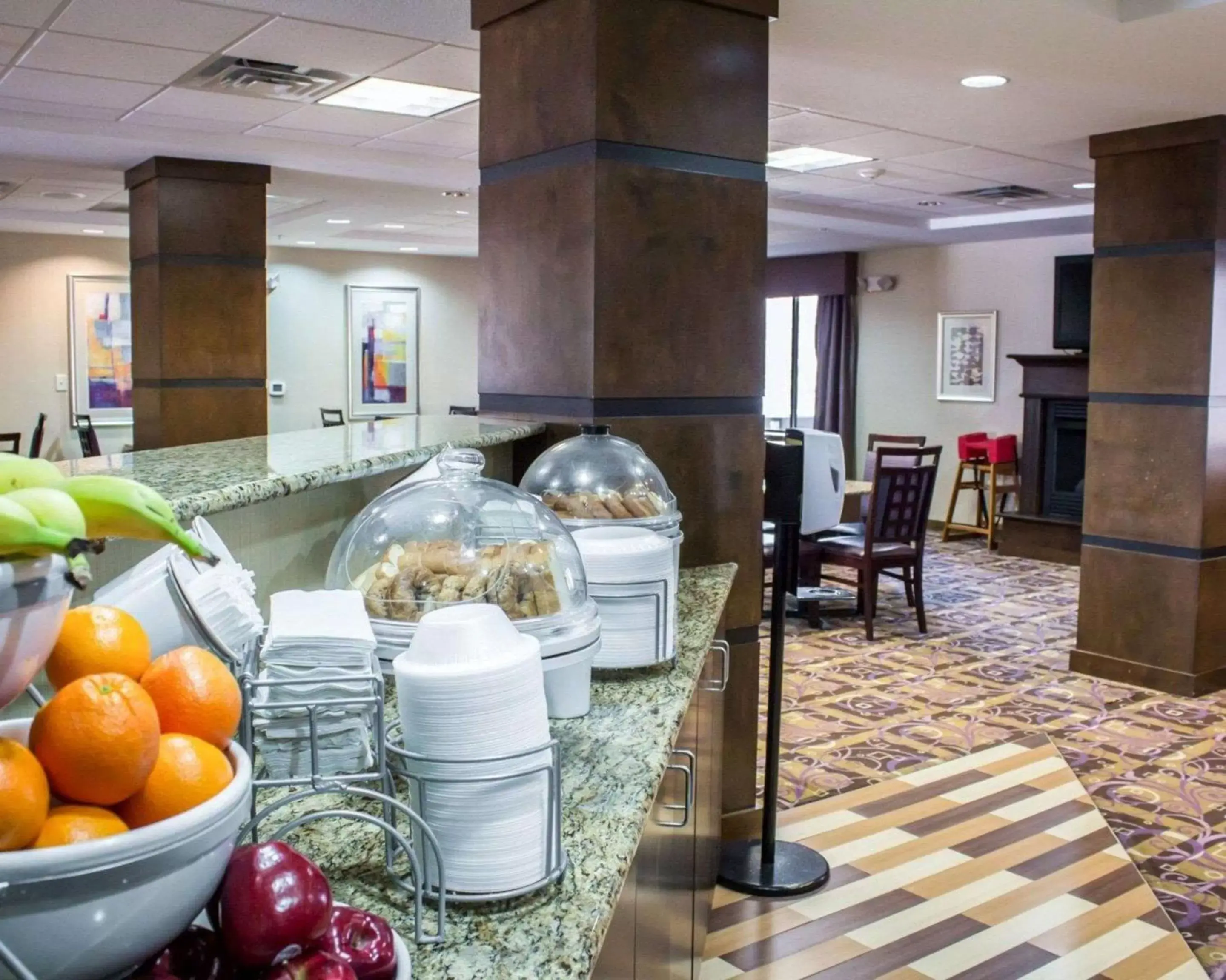 Restaurant/places to eat in Comfort Suites Sanford