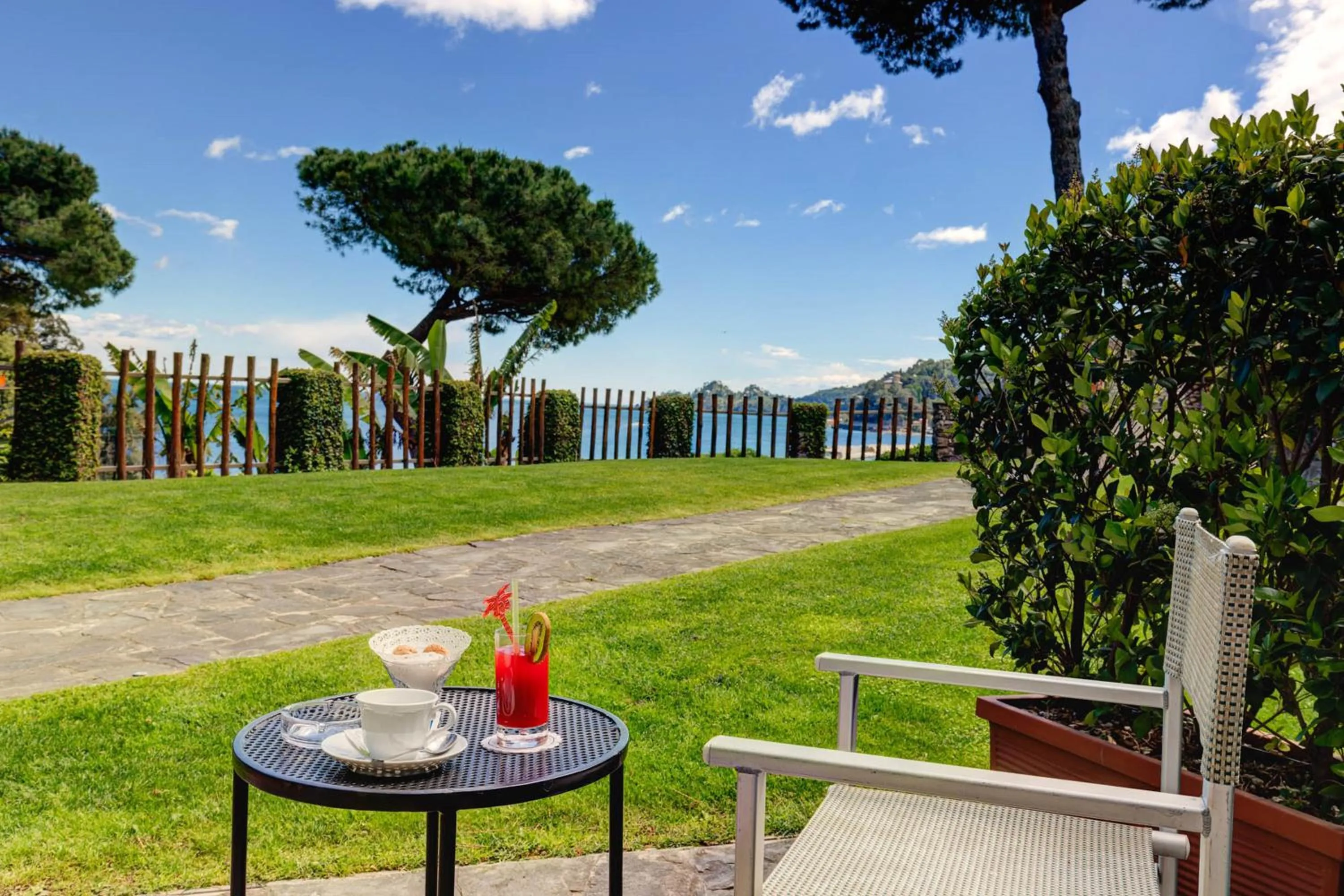 Patio in Hotel Continental