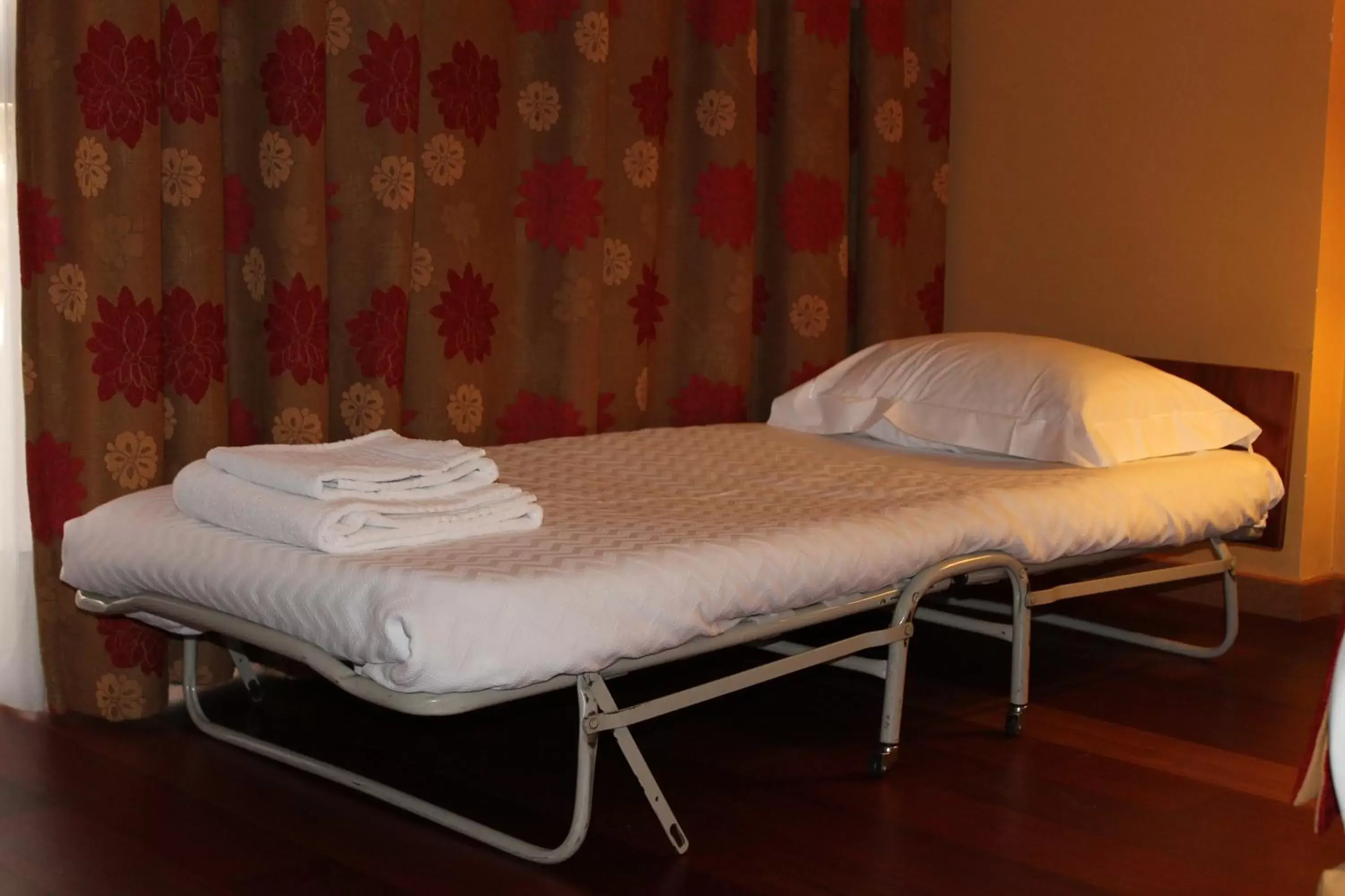 Bed in Leziria Parque Hotel