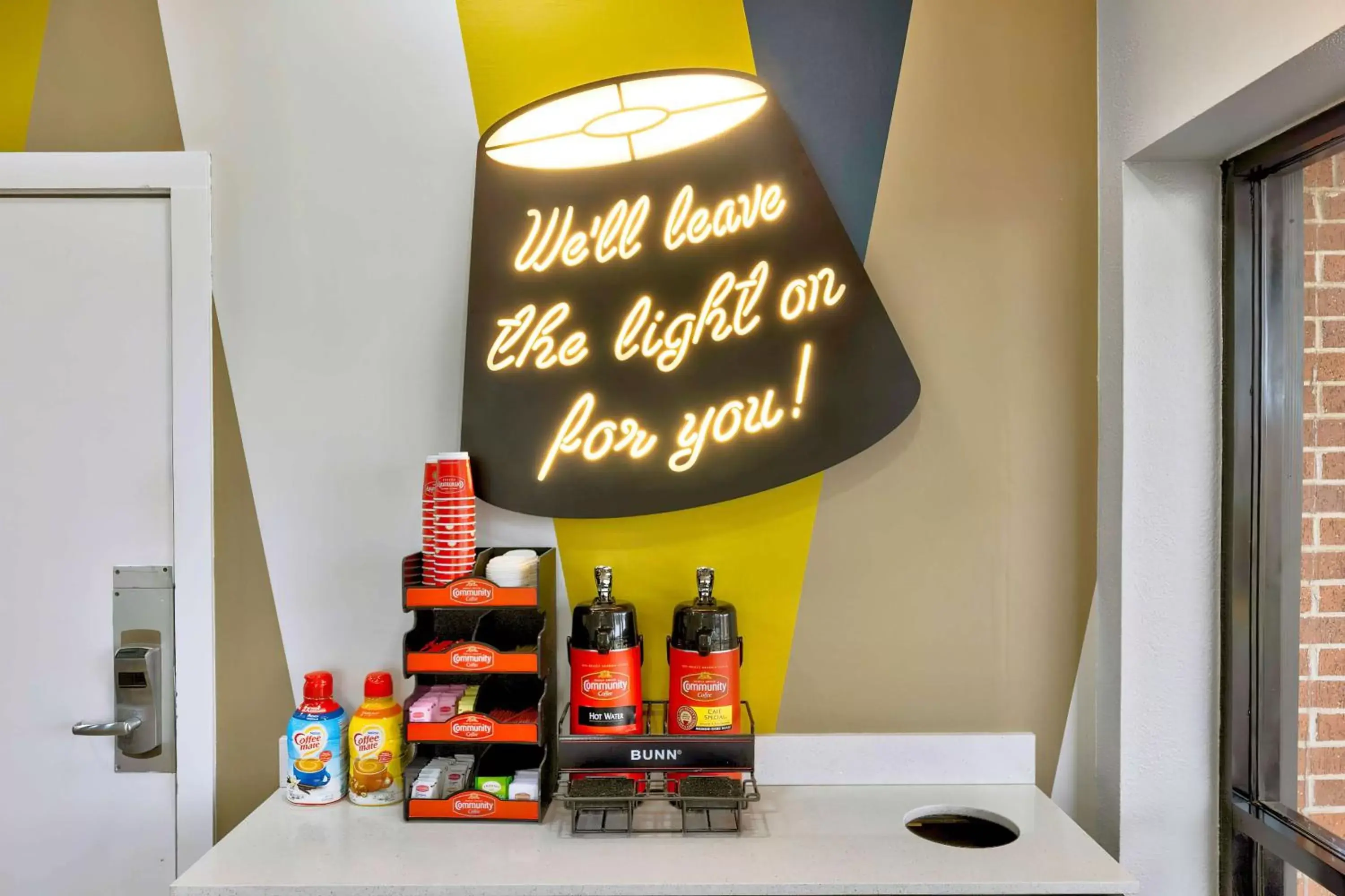 Restaurant/places to eat in Motel 6-Plano, TX - Plano Northeast Restaurant/places to eat in Motel 6-Plano, TX - Plano Northeast