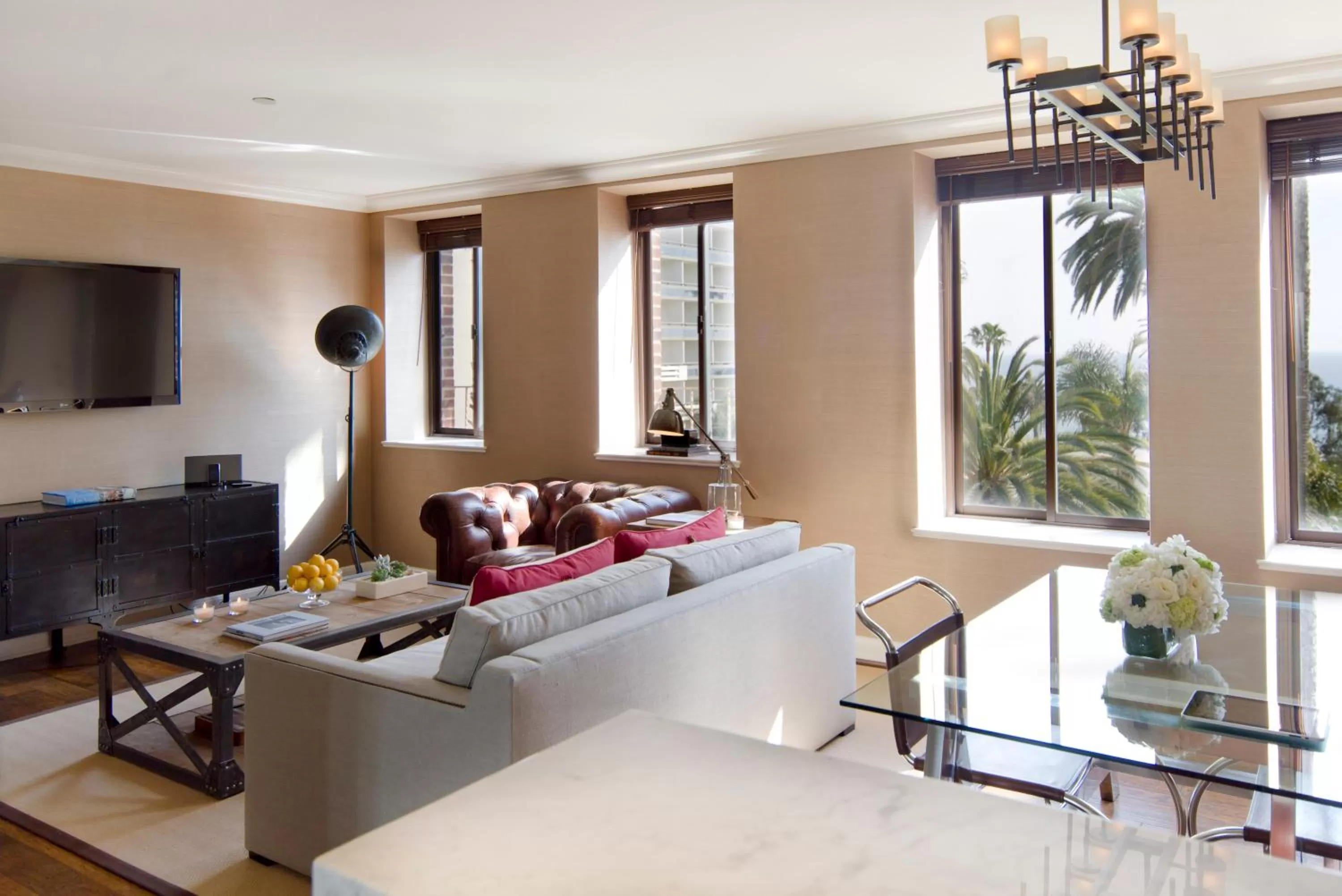 Living room in Fairmont Miramar Hotel & Bungalows