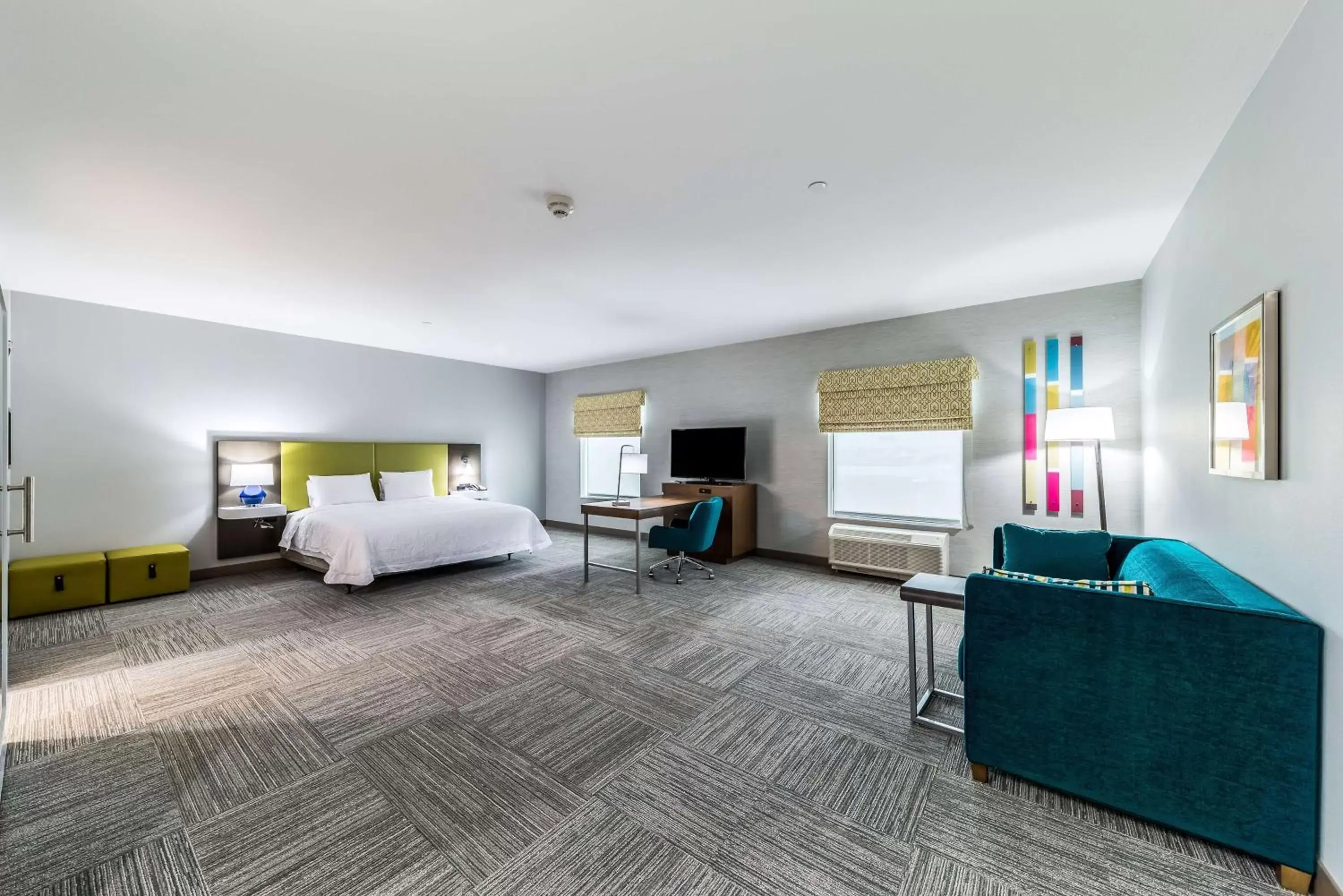 Bedroom, Bed in Hampton Inn & Suites Pryor, Ok Bedroom, Bed in Hampton Inn & Suites Pryor, Ok