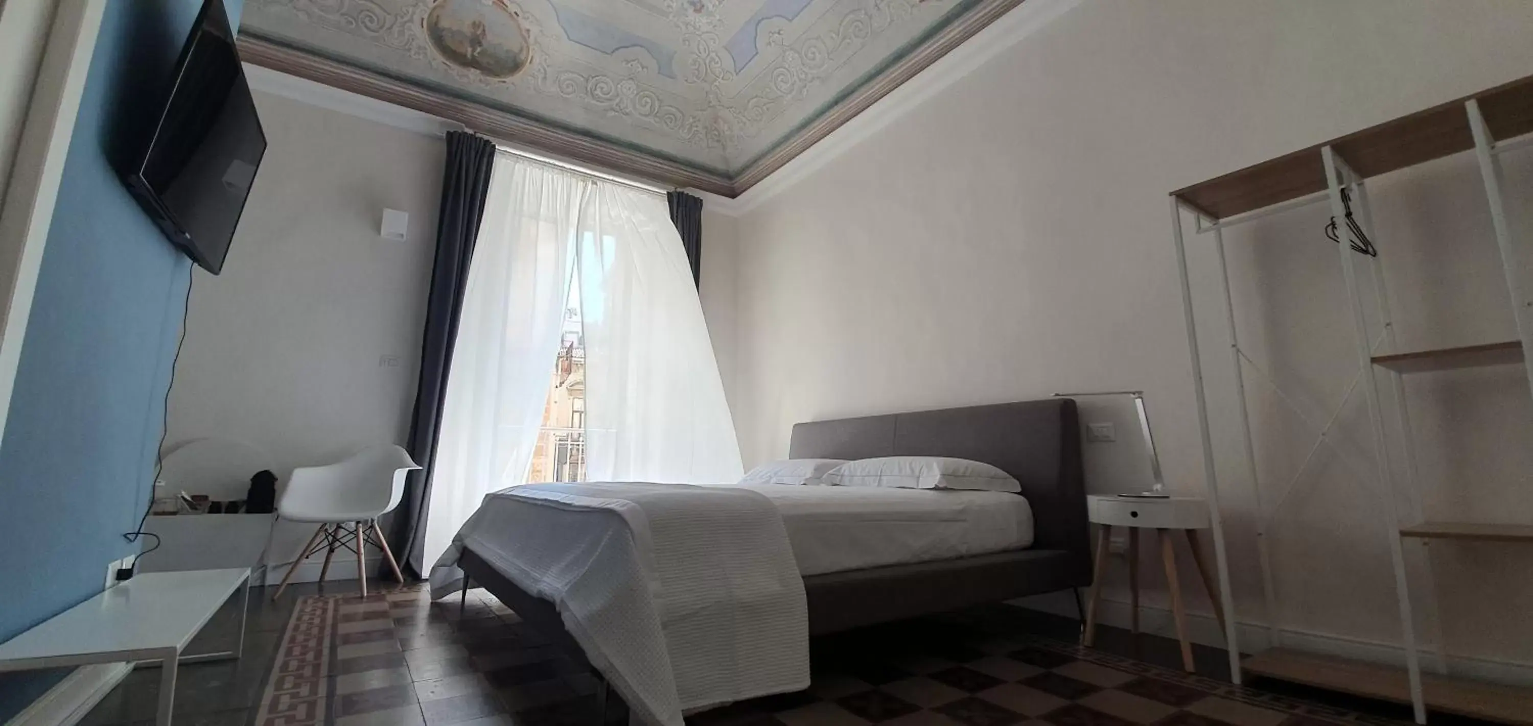 Photo of the whole room, Bed in Palazzo del Verga