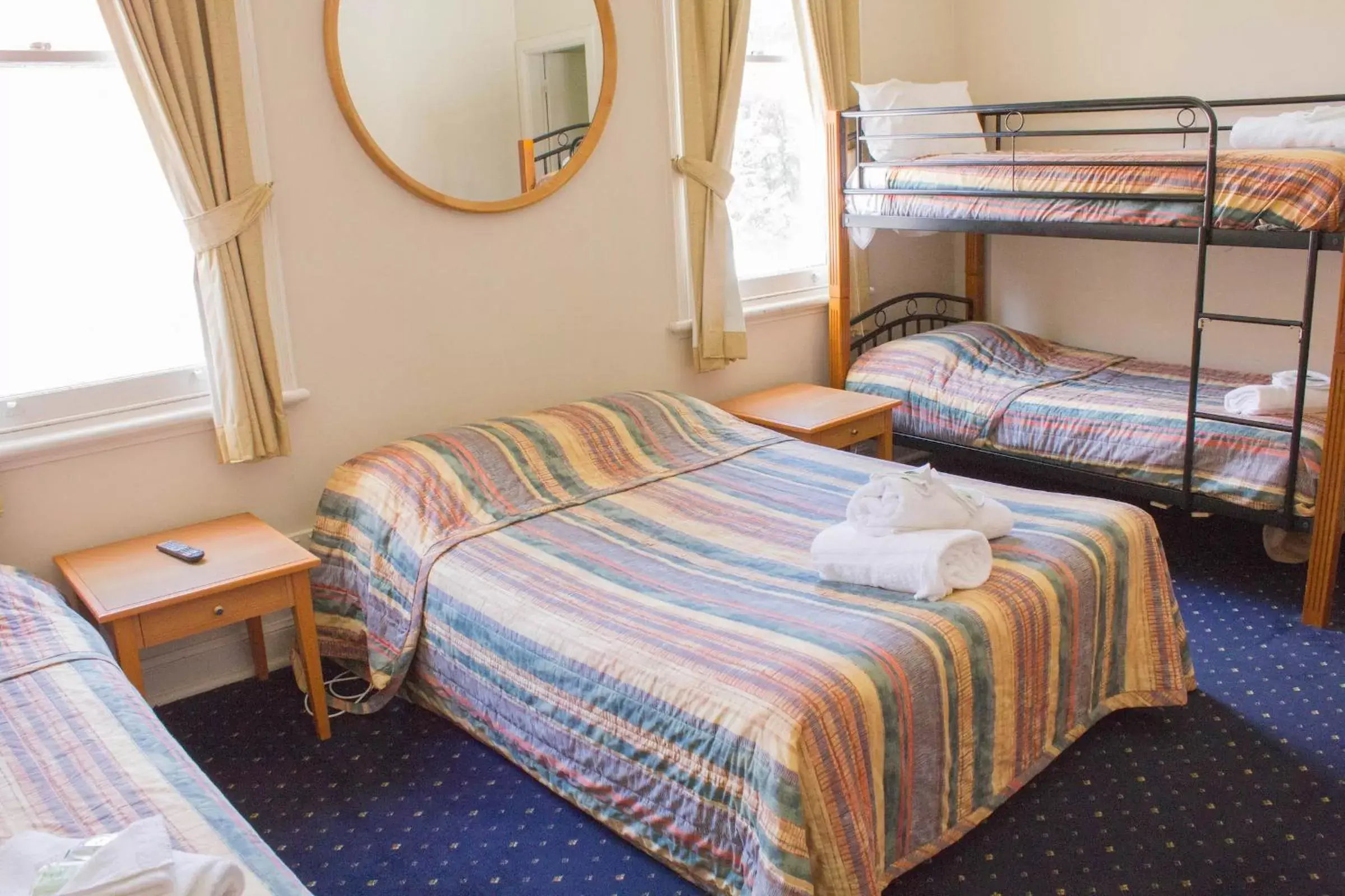 Bedroom in Gardners Inn Hotel
