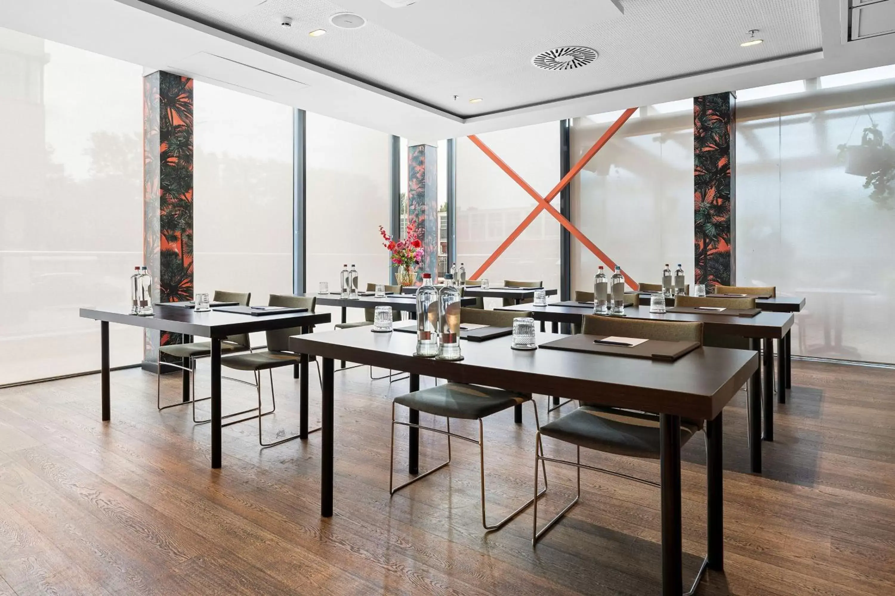Meeting/conference room, Restaurant/Places to Eat in Corendon Amsterdam New-West, a Tribute Portfolio Hotel