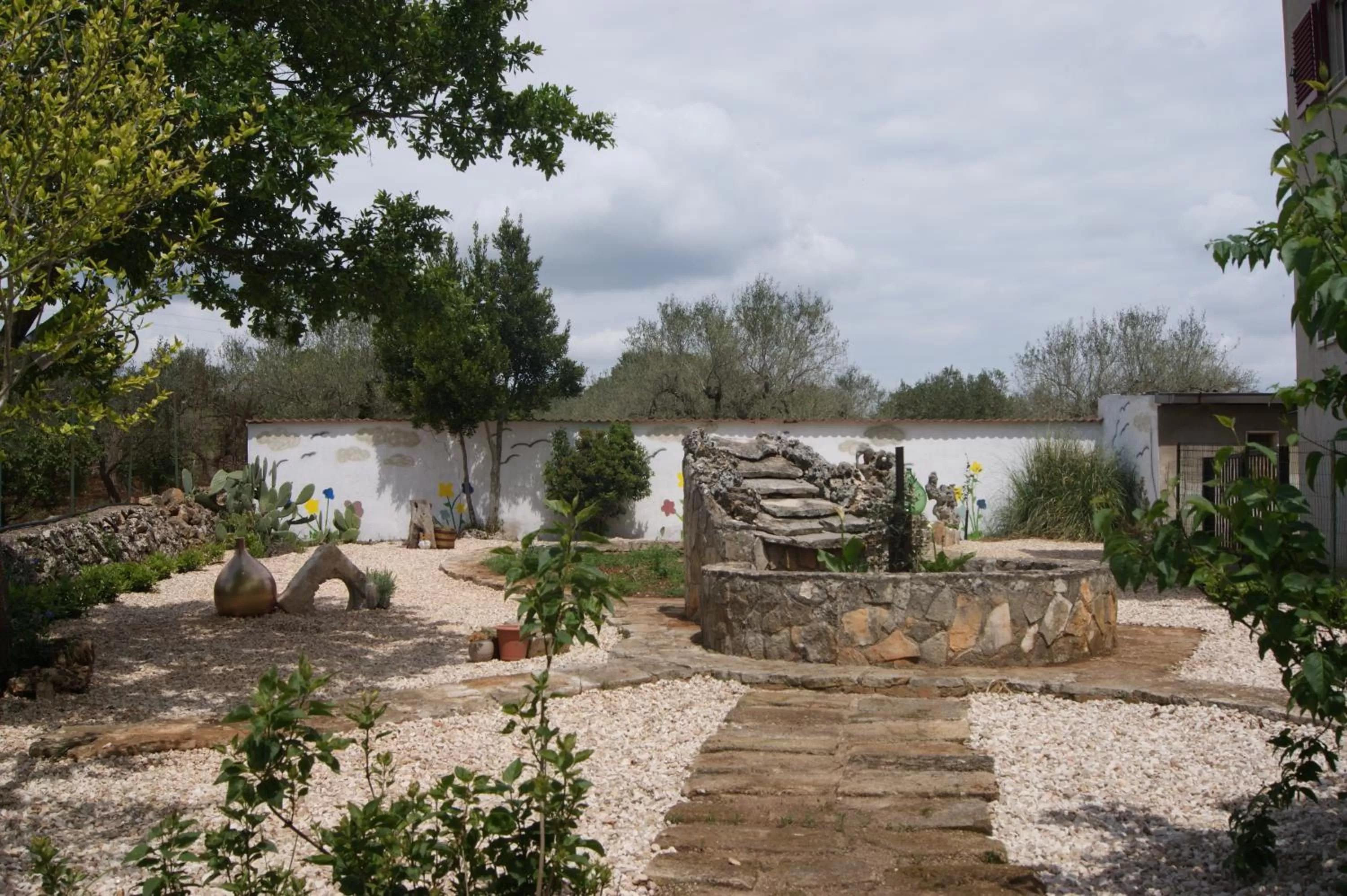 Garden, Property Building in Arome B&B