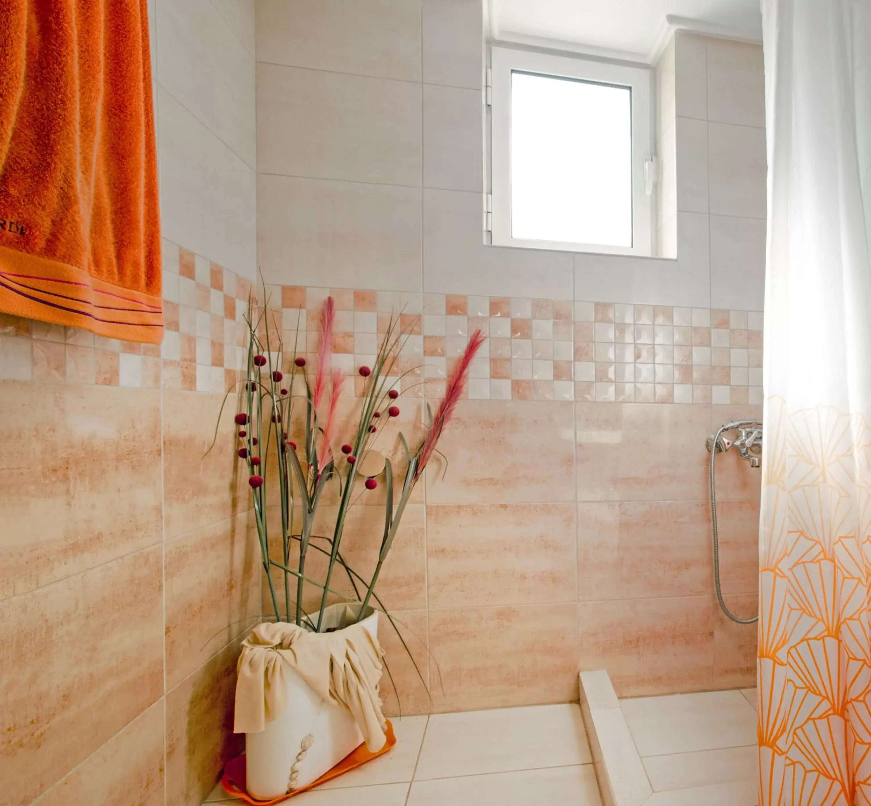 Decorative detail, Bathroom in Hotel Fotini