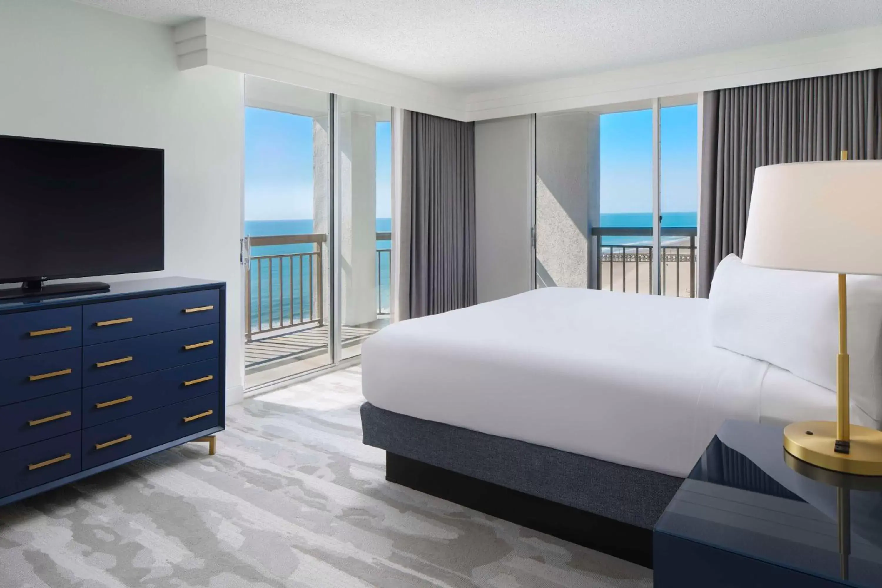 Bed, Sea View in Embassy Suites by Hilton Myrtle Beach Oceanfront Resort