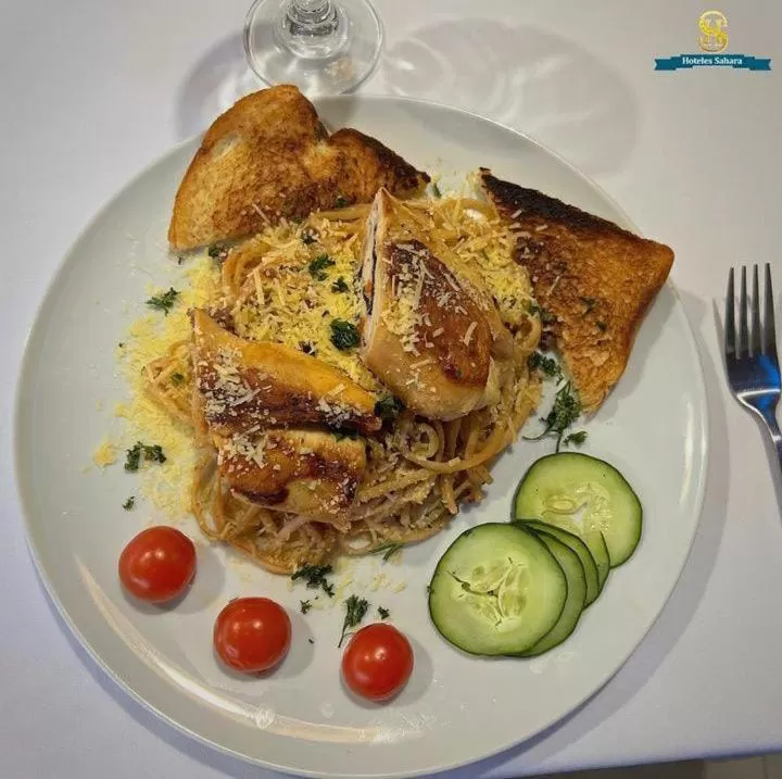 Food in Hoteles Sahara