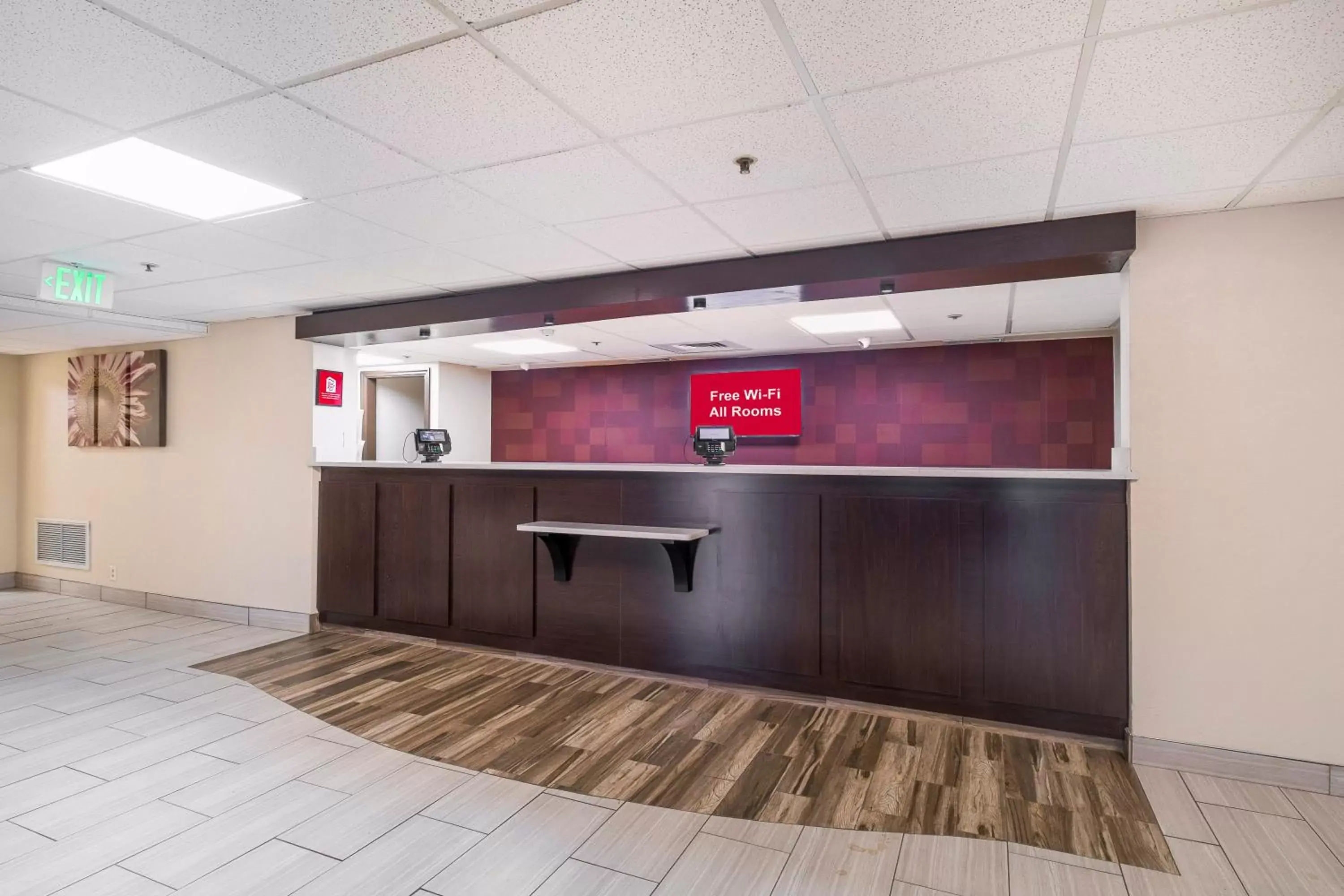 Lobby or reception, Lobby/Reception in Red Roof Inn Knoxville Central – Papermill Road