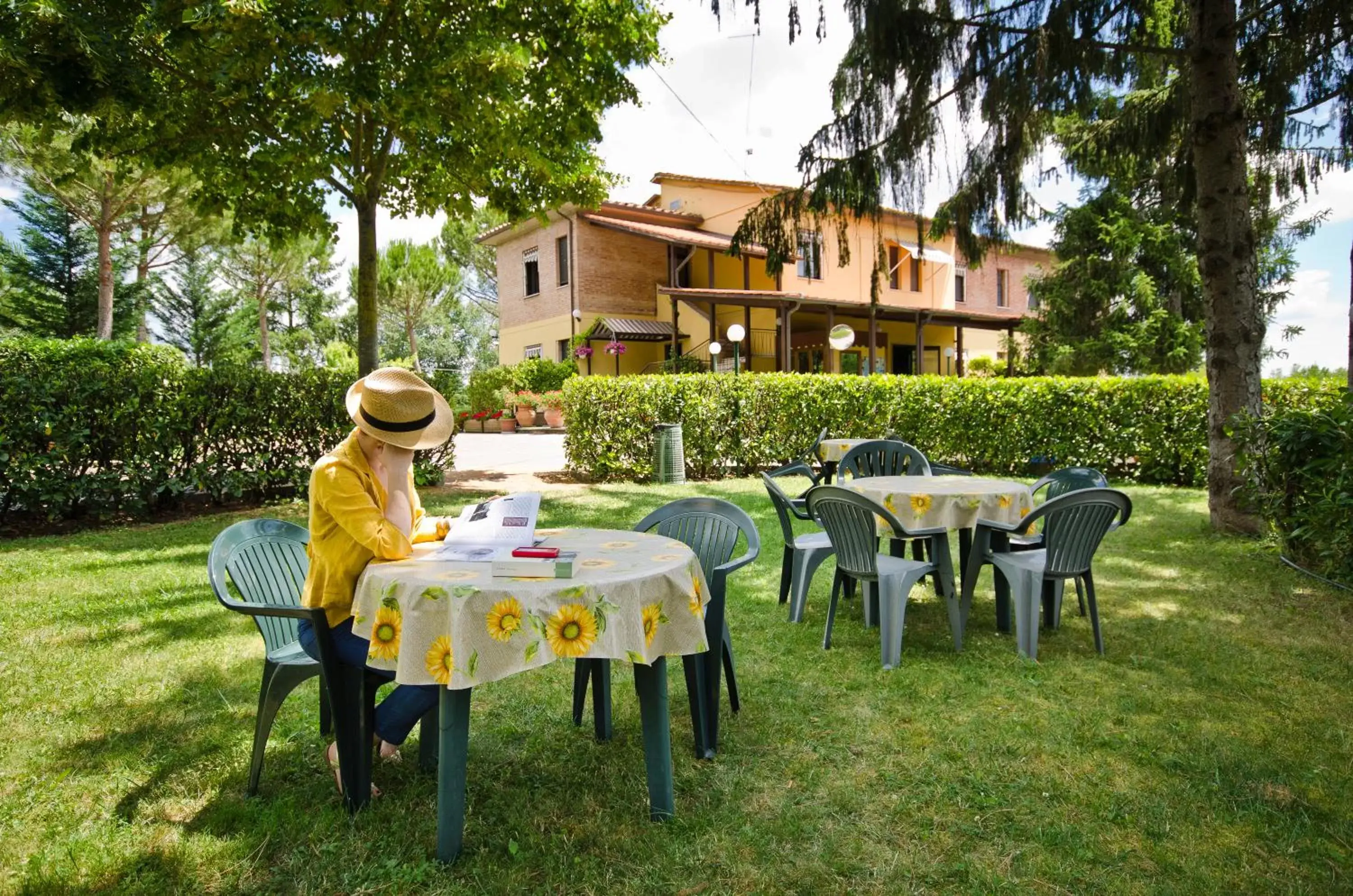 Garden in Hotel Ai Tufi