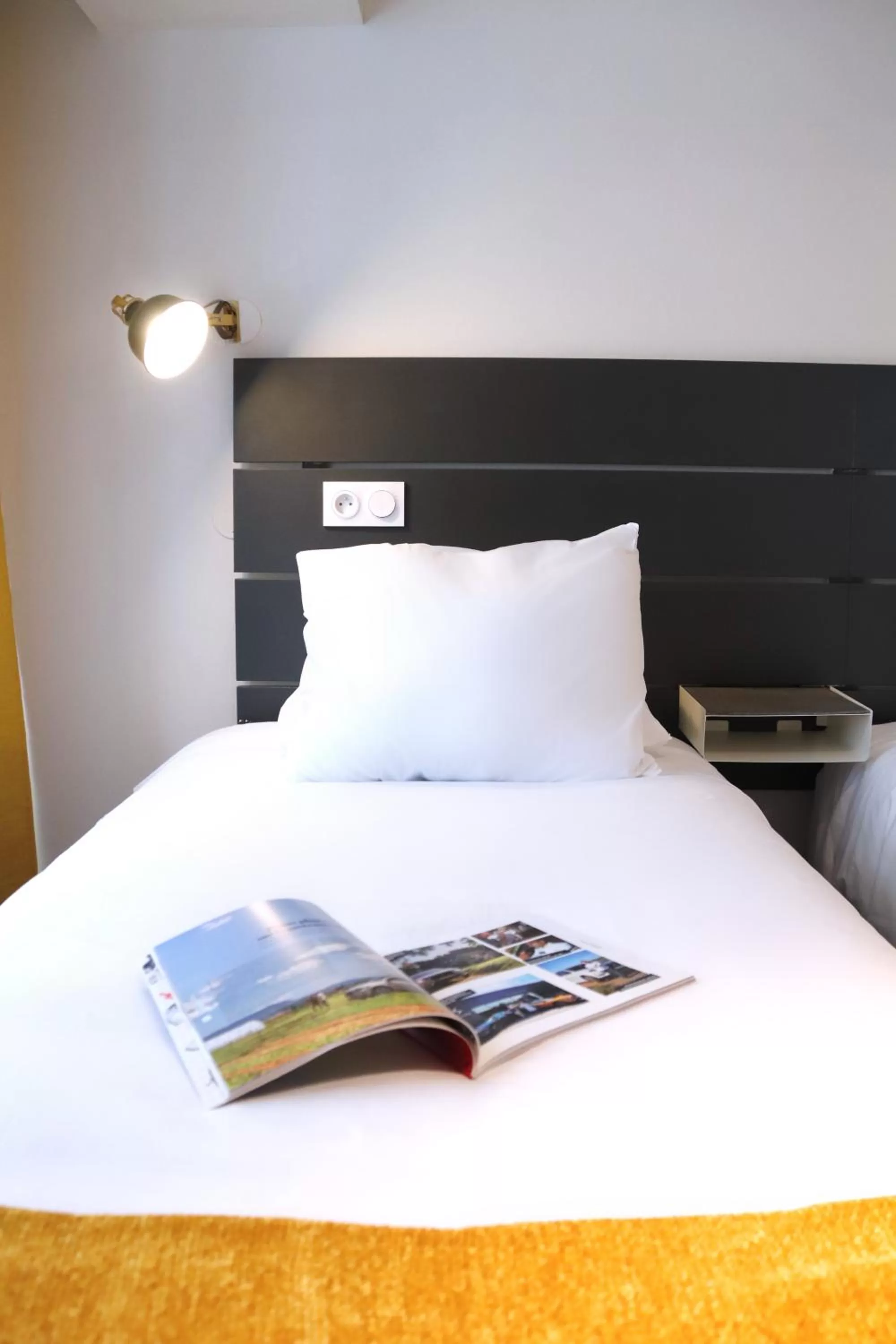 Bed in Hotel Athanor Centre