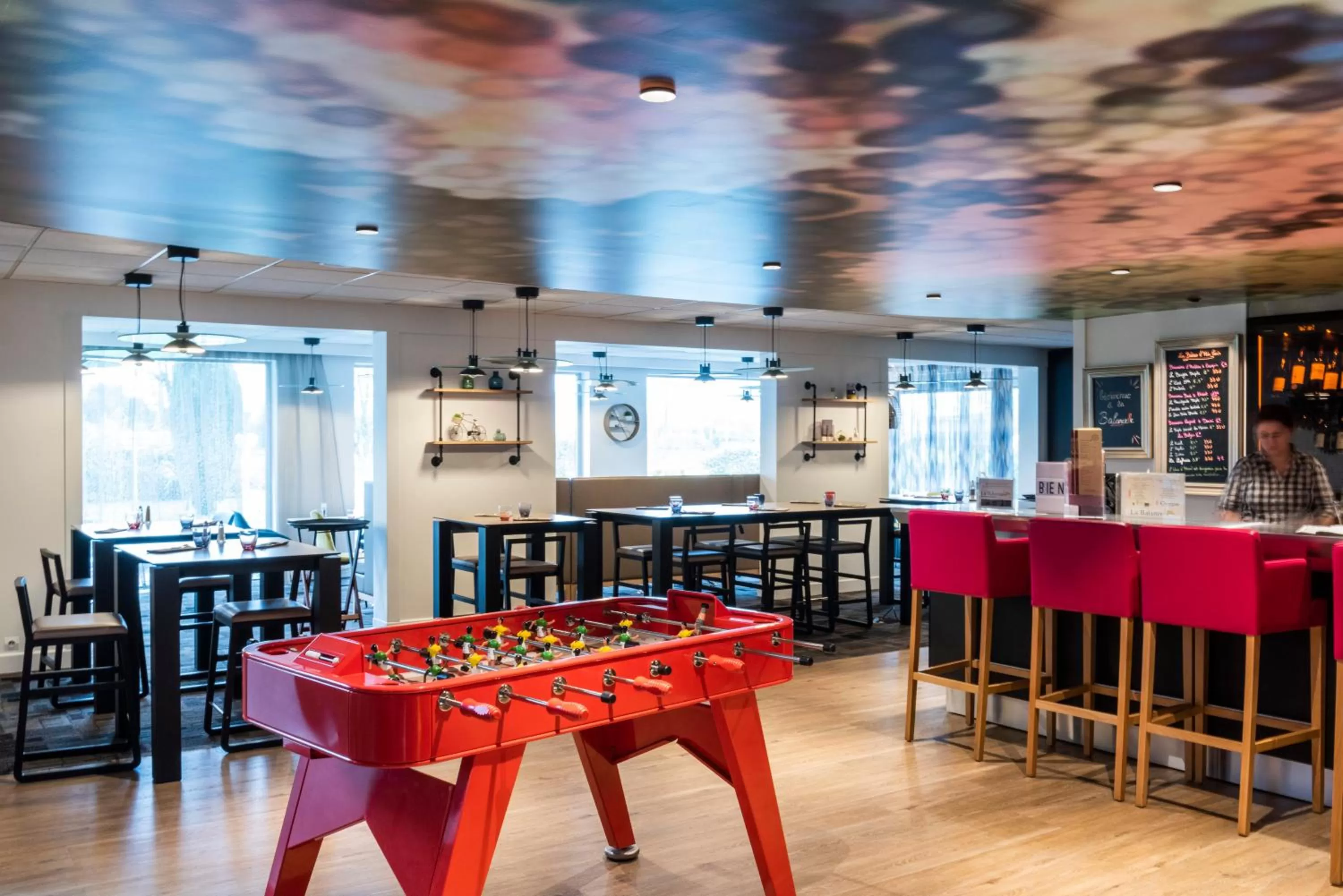 Restaurant/places to eat in Hôtel Novotel Valenciennes