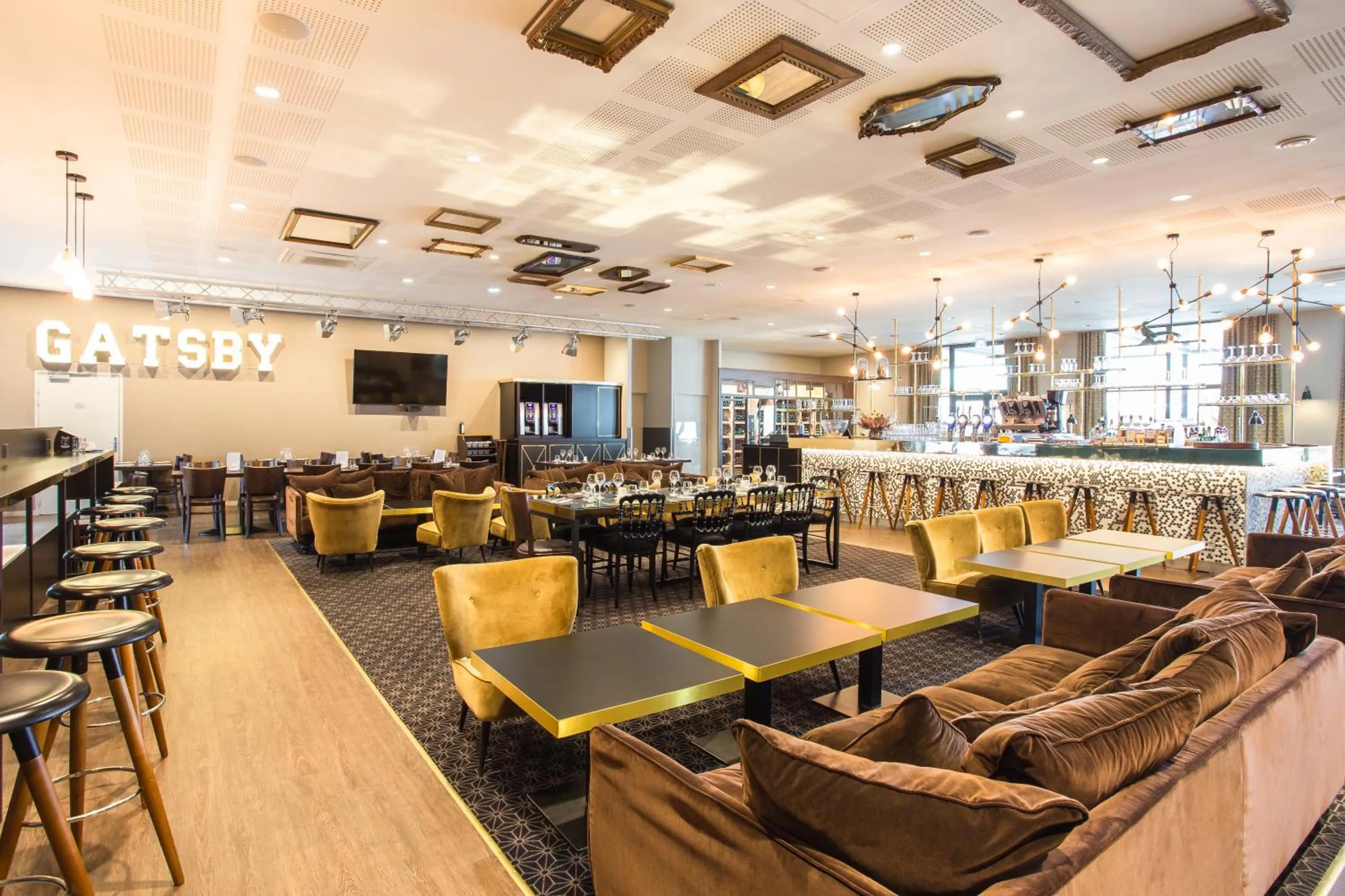 Restaurant/places to eat in Hotel Gatsby by HappyCulture