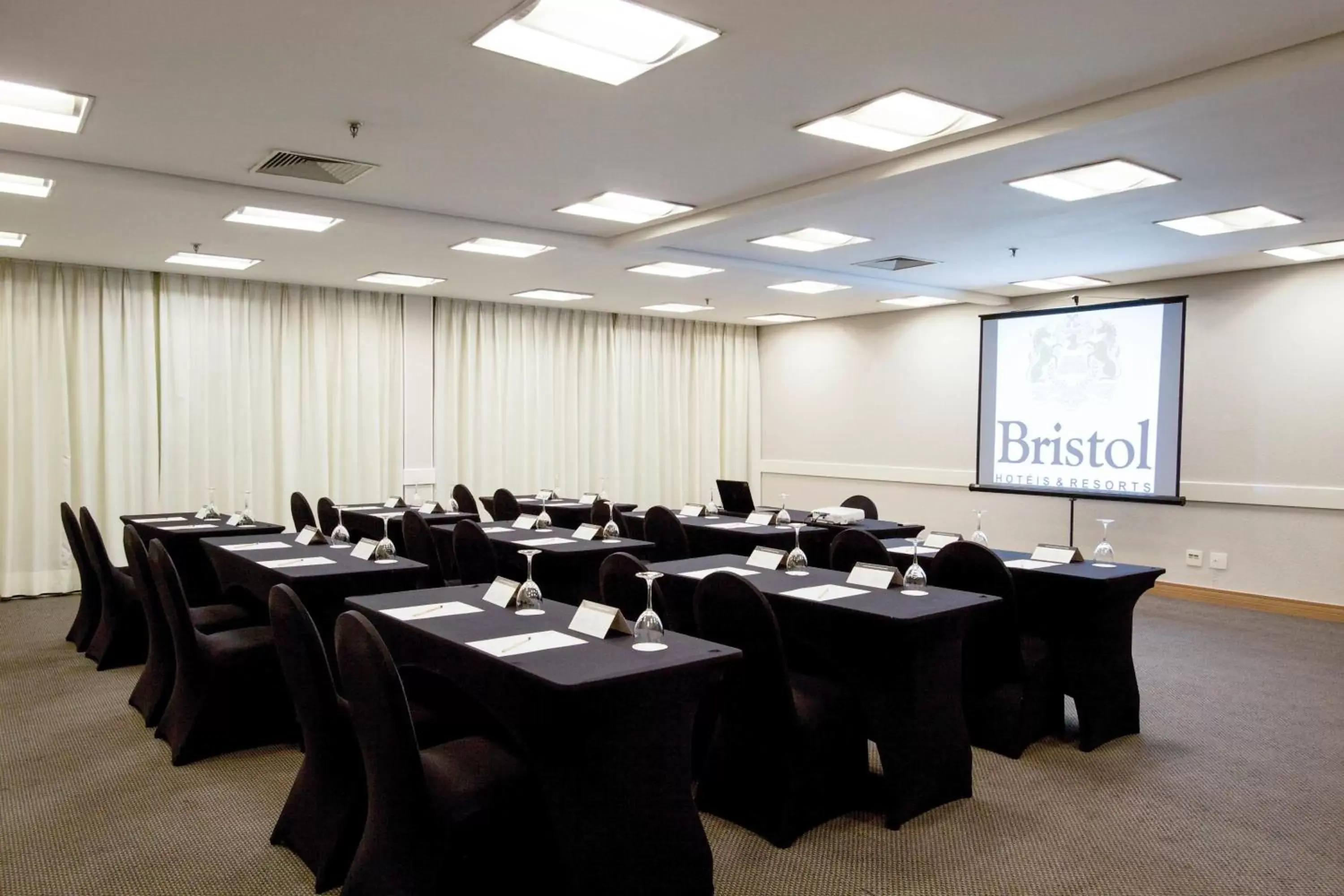 Meeting/conference room in Bristol International Guarulhos