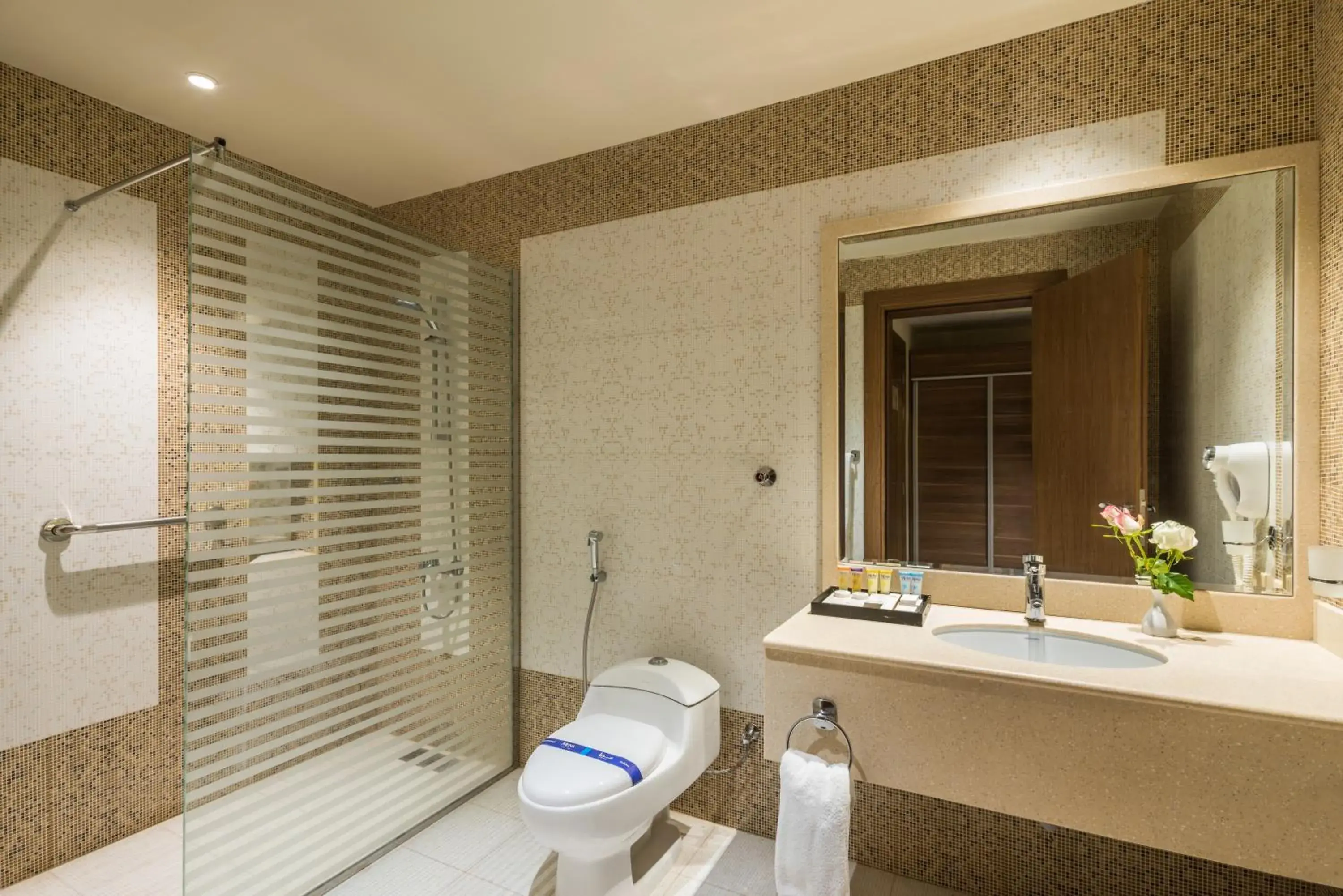 Bathroom in Mena Hotel Tabuk