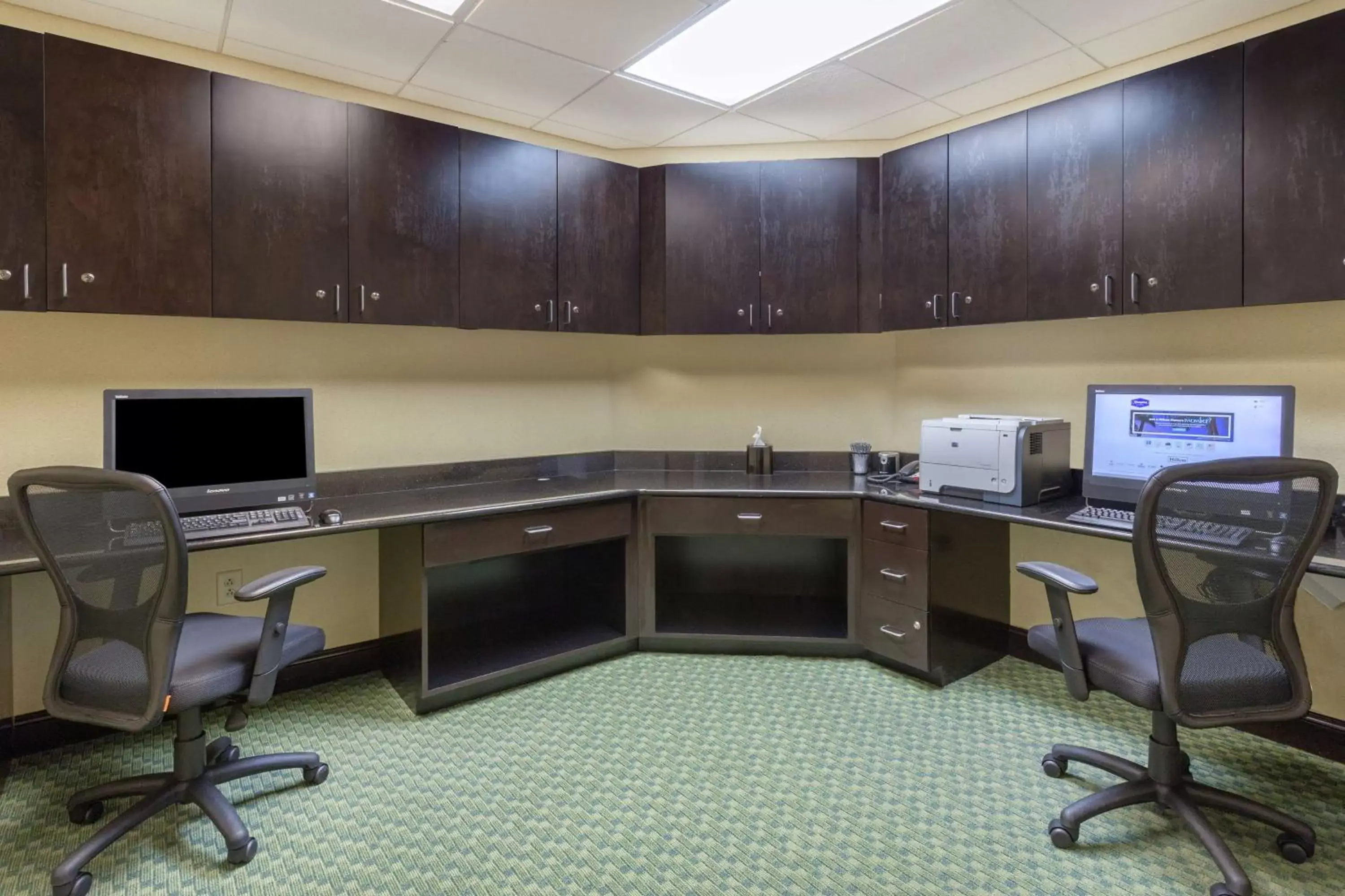 Business facilities, Business Area/Conference Room in Hampton Inn Richmond - South
