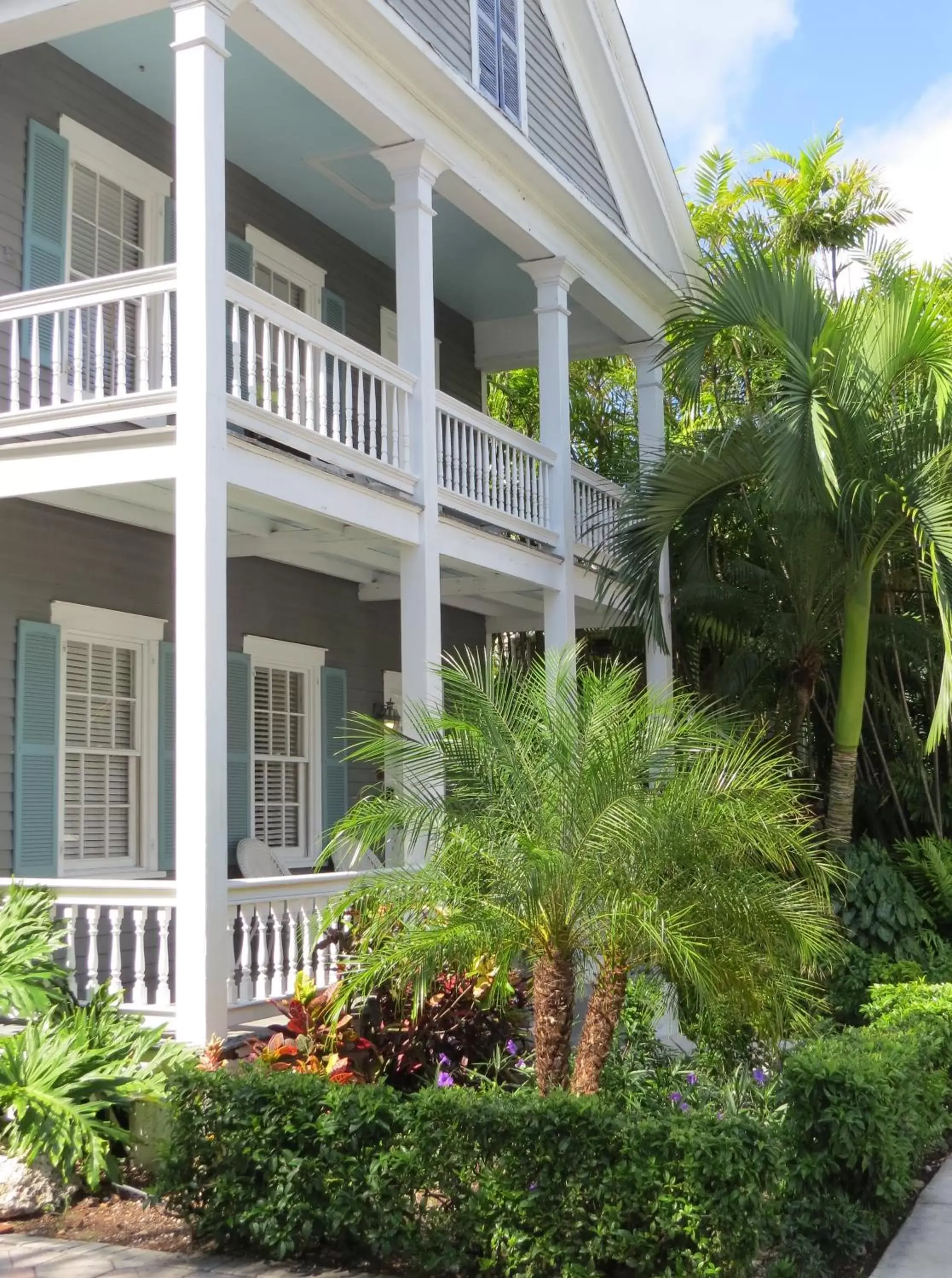 Property building in Ambrosia Key West Property building in Ambrosia Key West