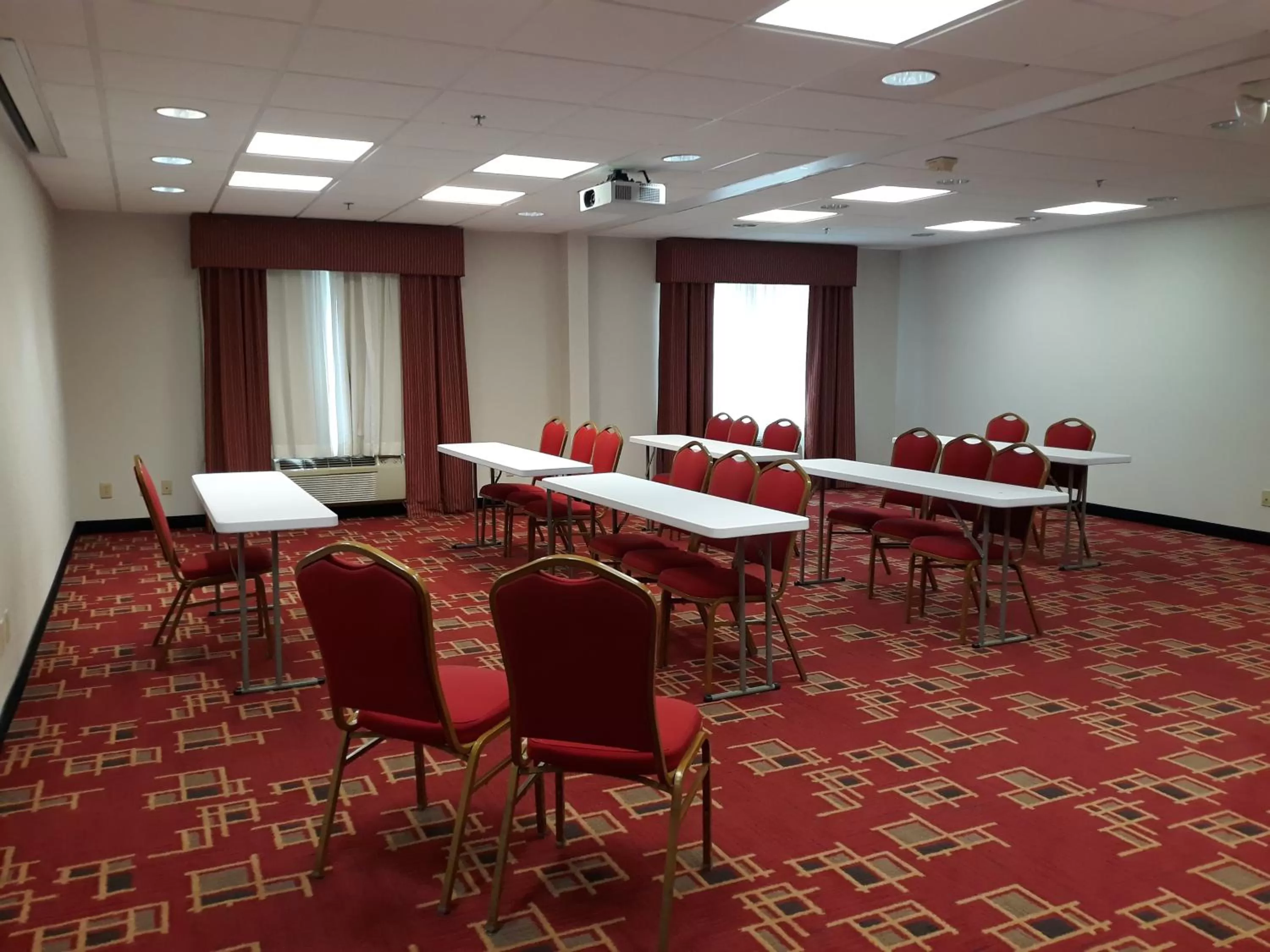 Business facilities in Country Inn & Suites by Radisson, DFW Airport South, TX