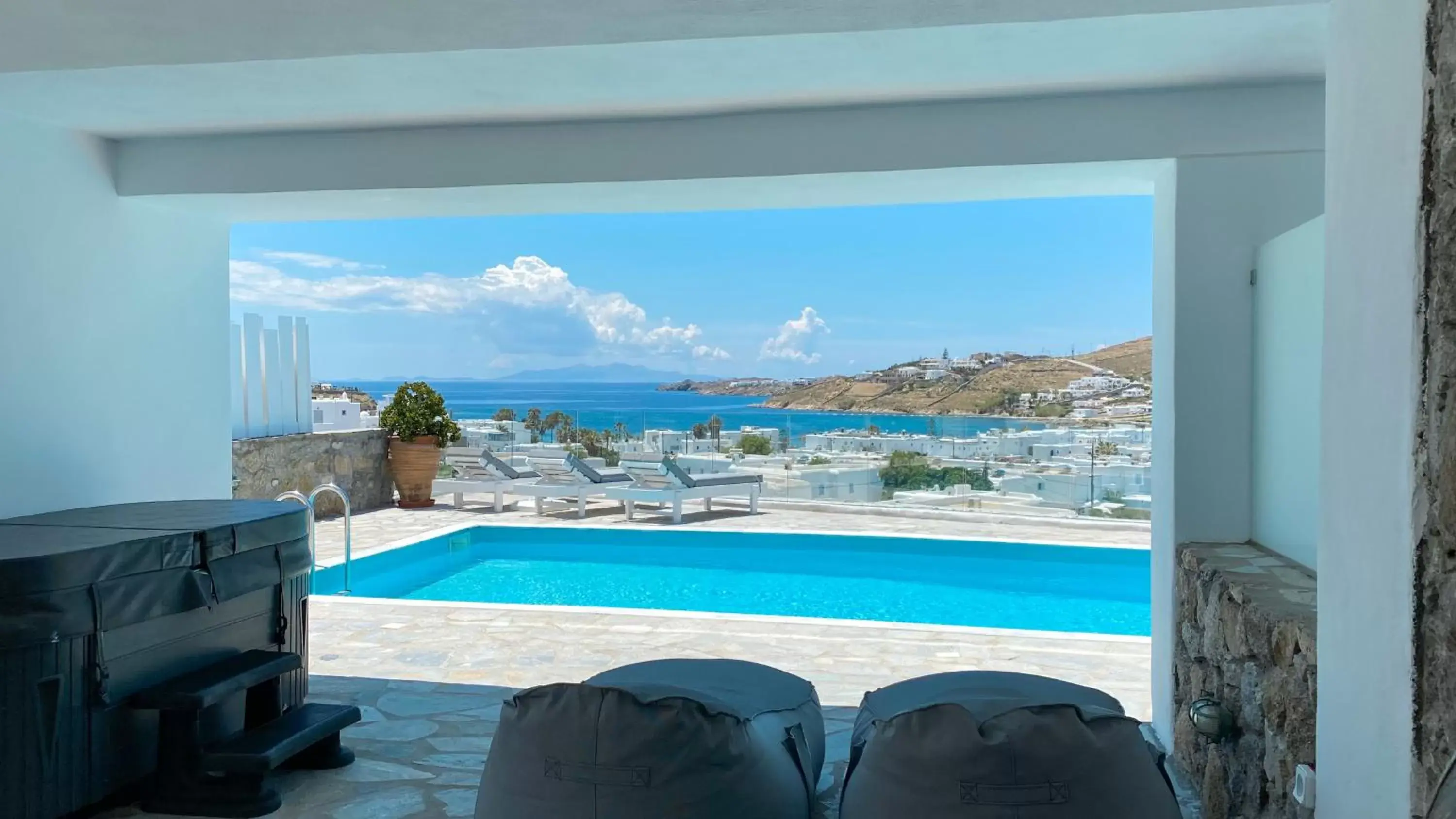 Apartment with Hot Tub and sea View in Amperian Mykonos Suites & Villas Apartment with Hot Tub and sea View in Amperian Mykonos Suites & Villas