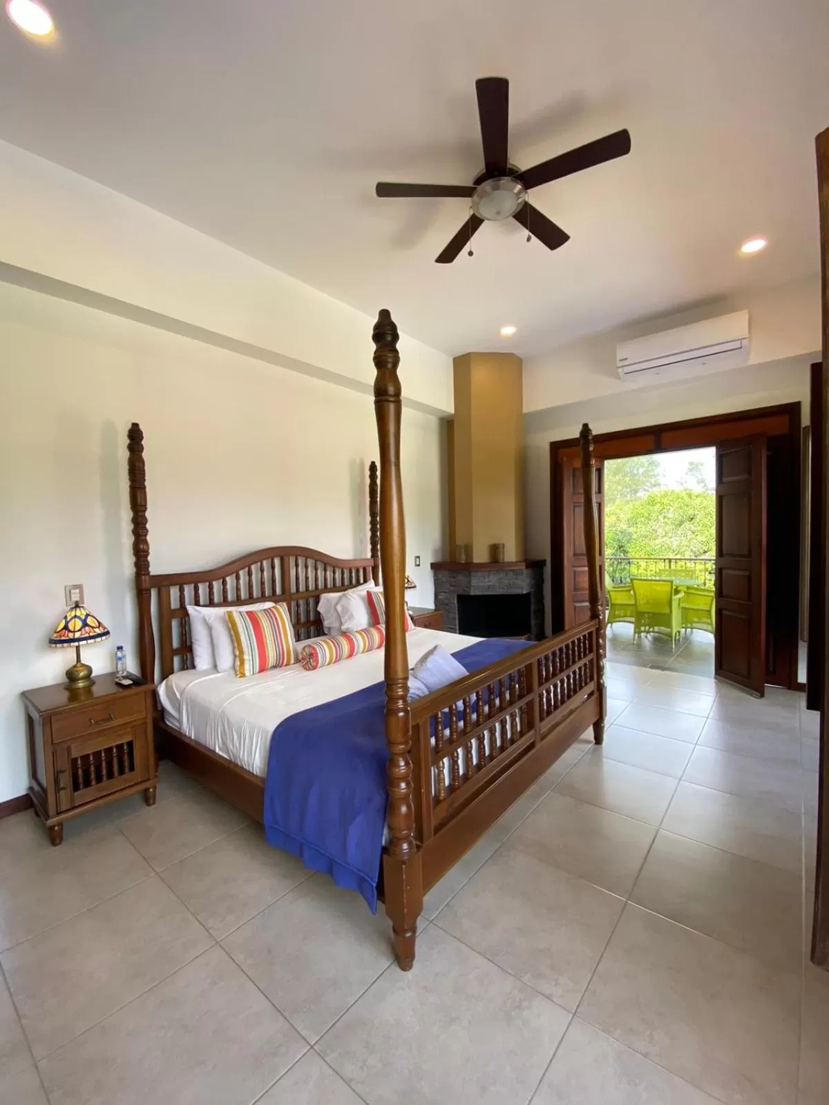 Bedroom, Bed in La Herencia Hotel