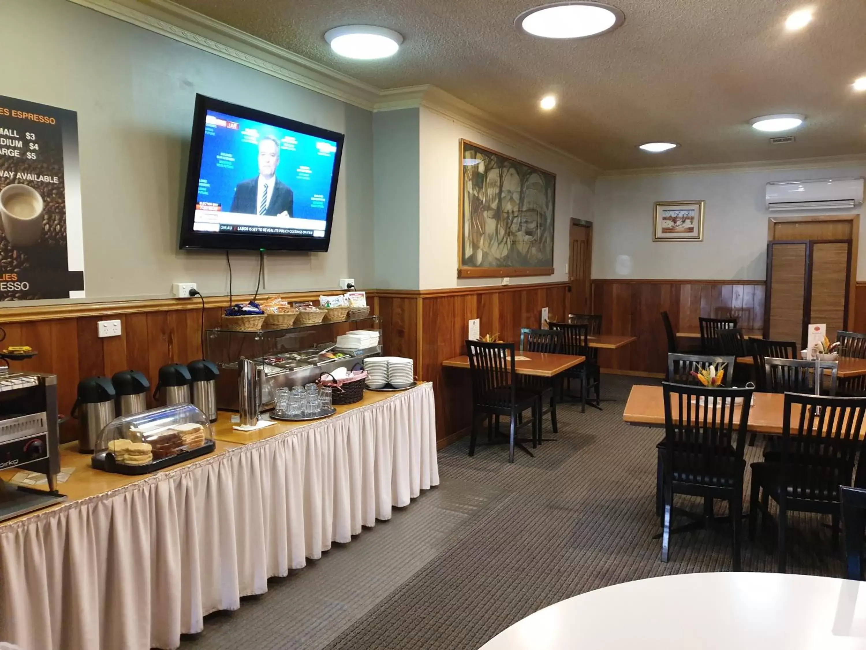 Continental breakfast, Restaurant/Places to Eat in Best Western Endeavour Motel