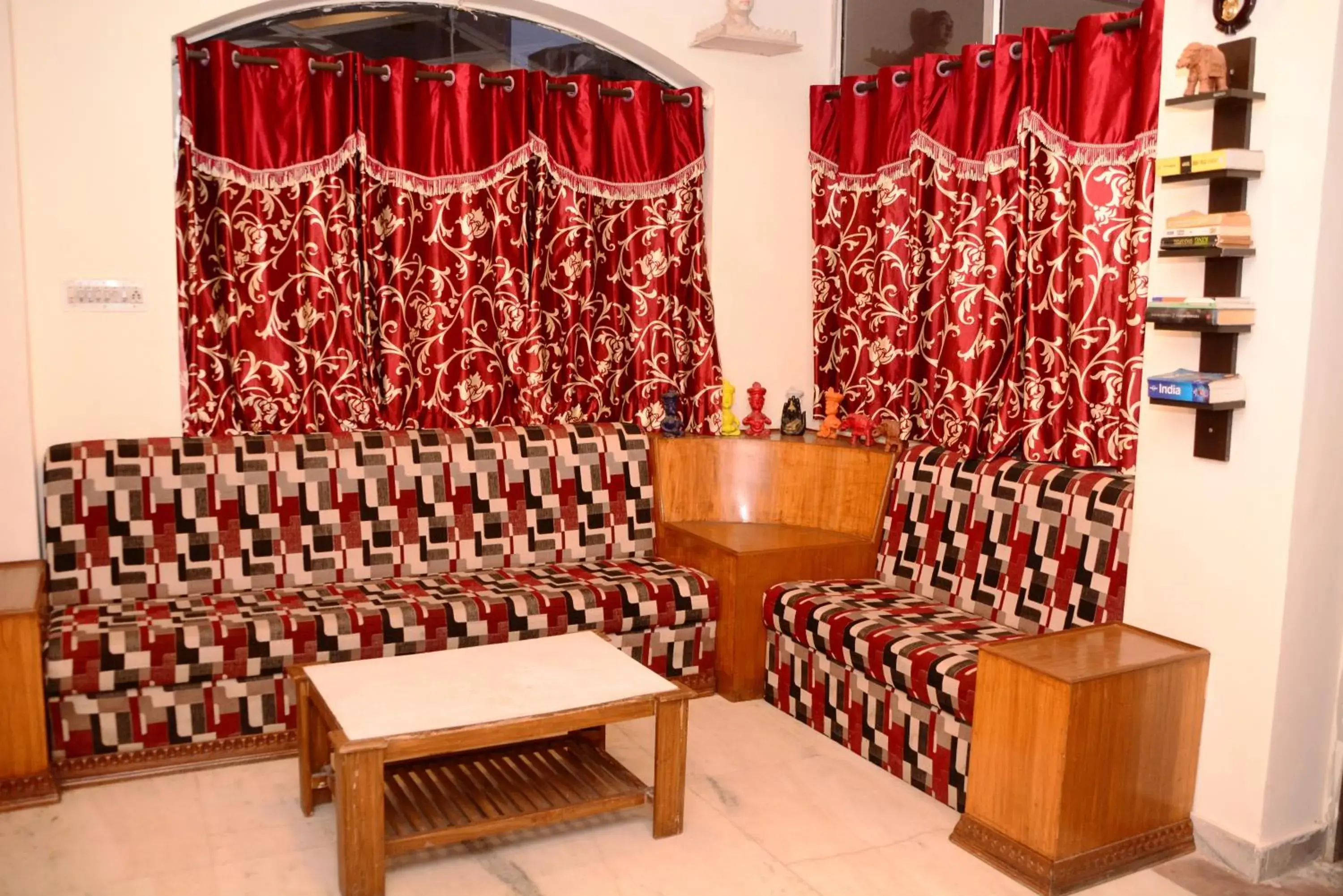 Lobby or reception in Hotel Sugandh Retreat