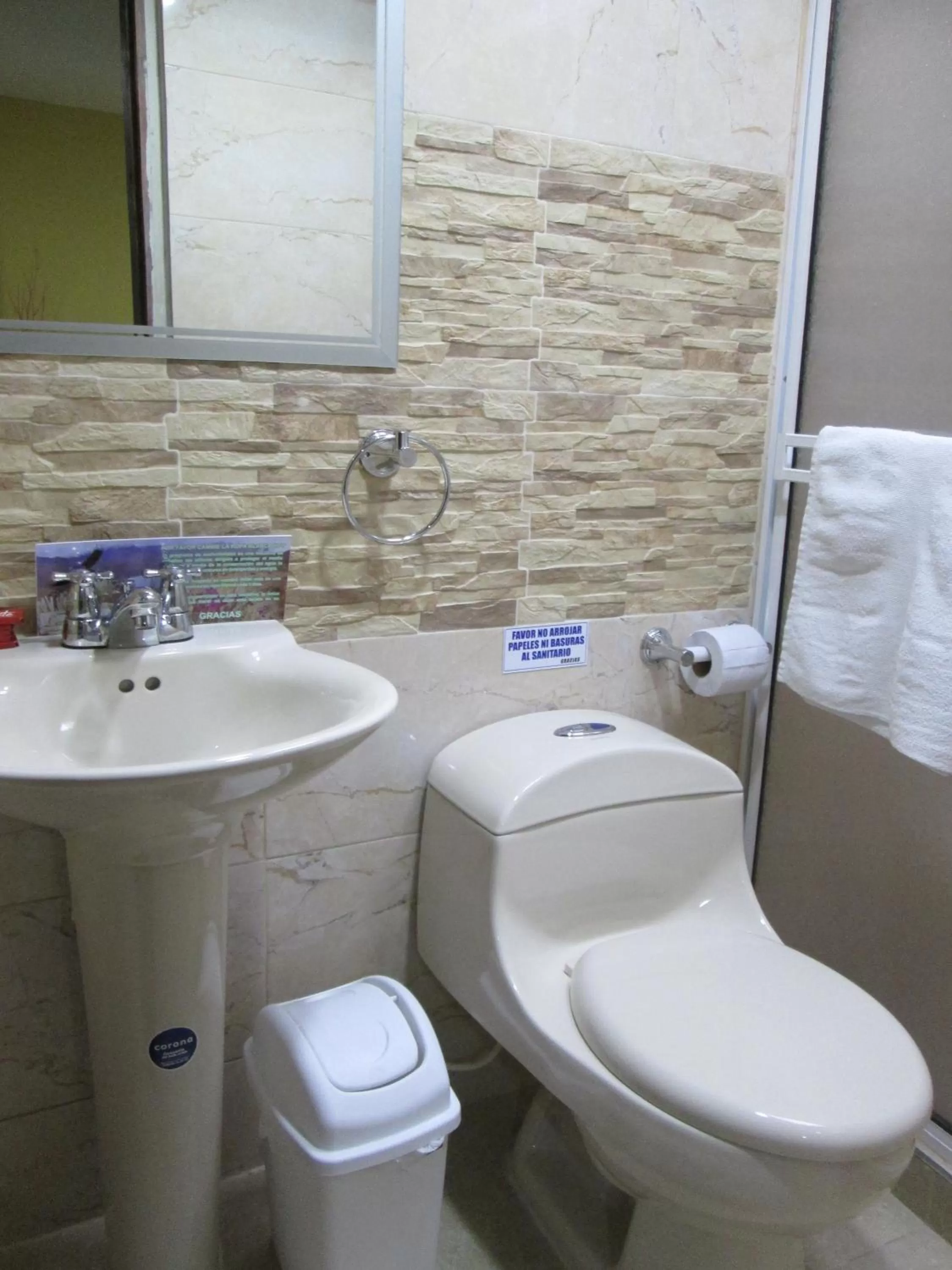 Bathroom in Cabañas Las Bifloras