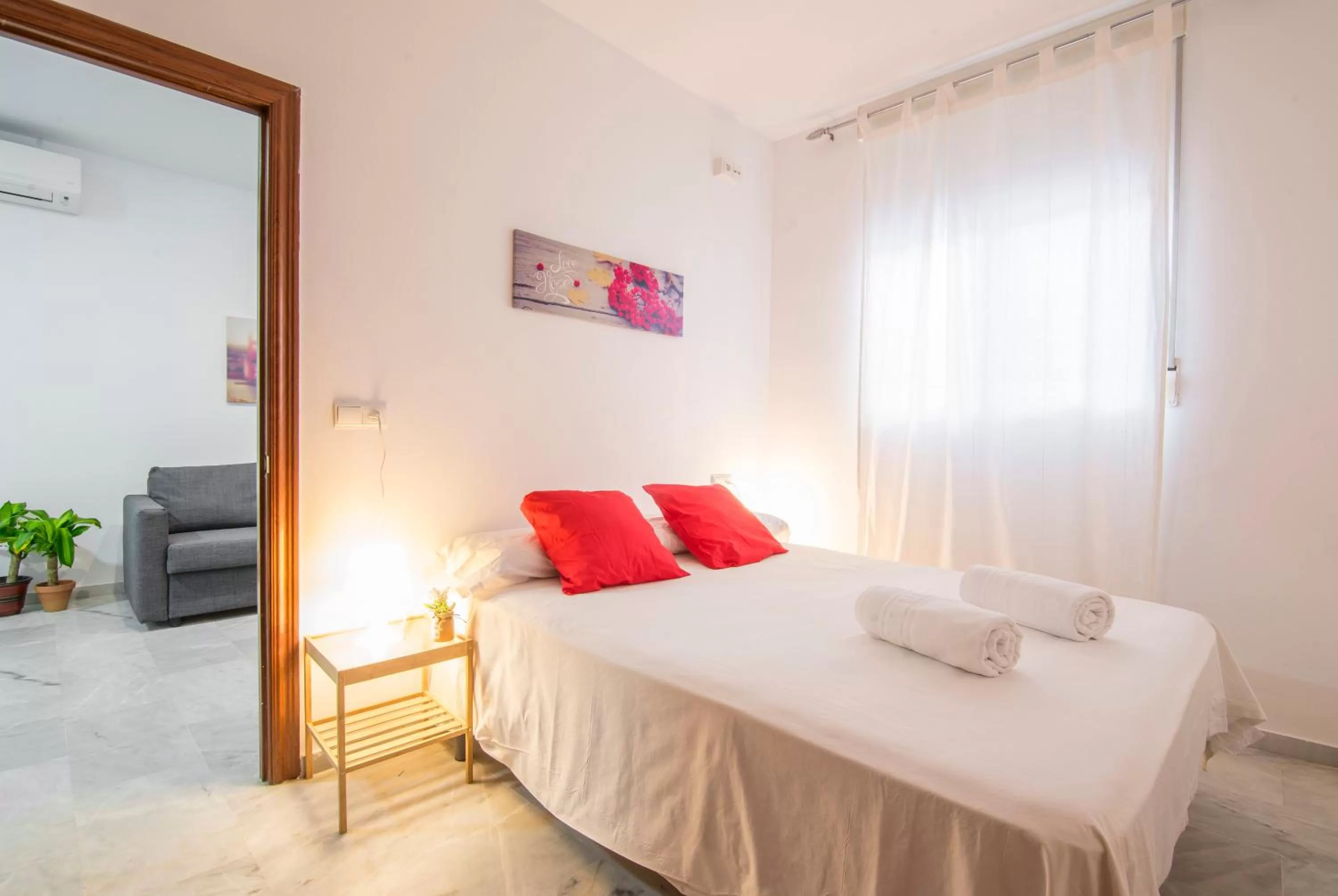 Bedroom, Bed in Apartamentos Granata