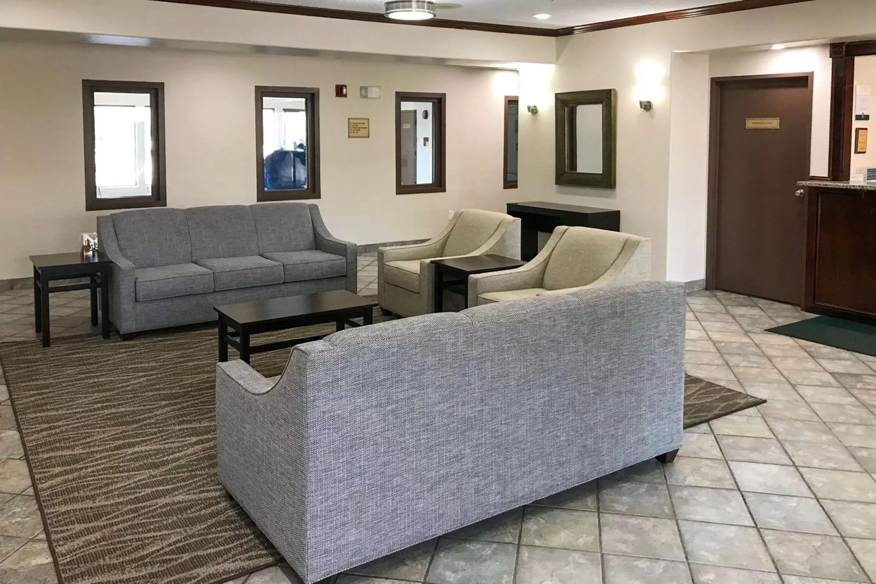 Lobby or reception, Seating Area in Quality Inn Denver Westminster