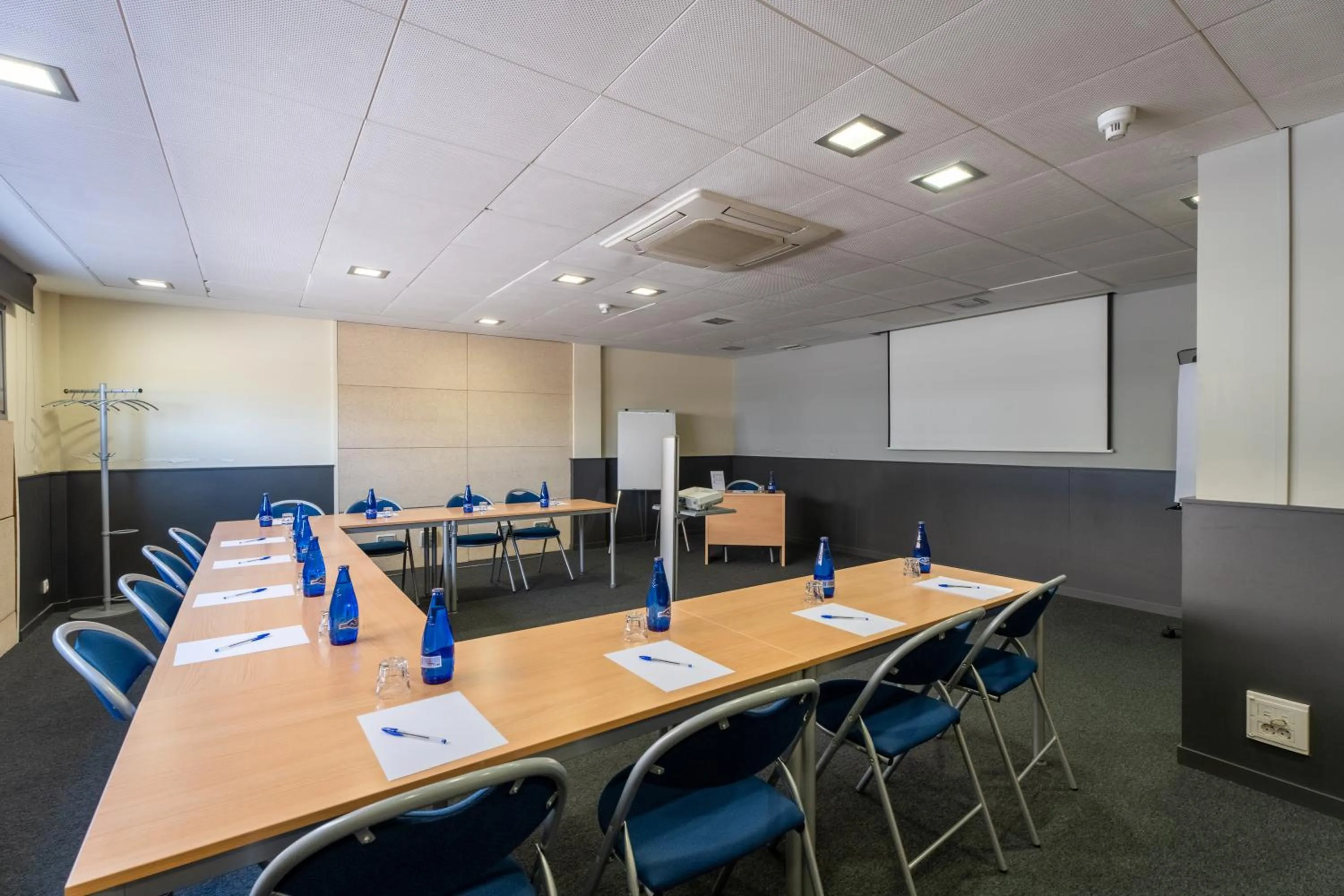 Meeting/conference room in Ibis Madrid Alcobendas