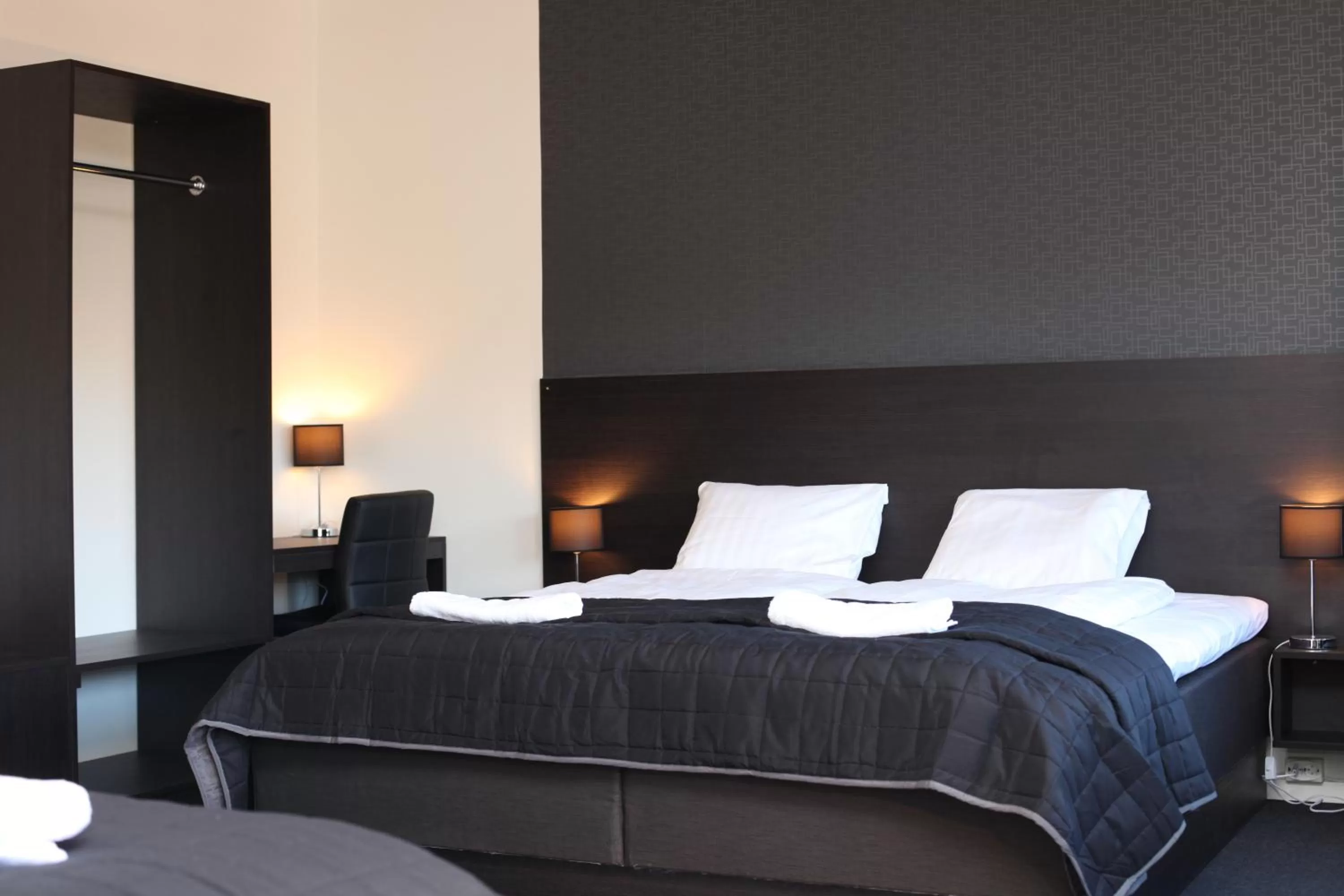 Bed in Nacka Stadshotell