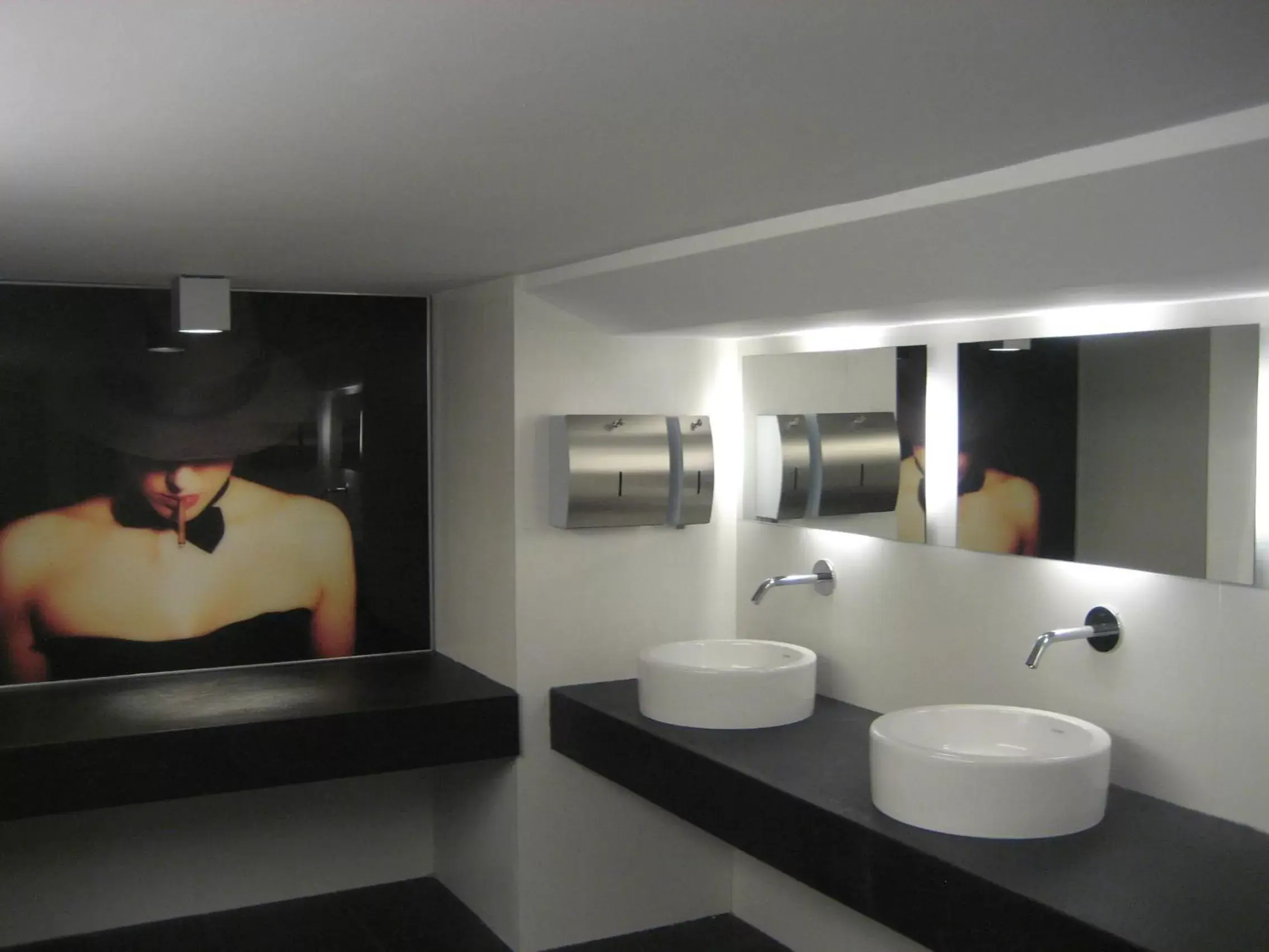 Decorative detail, Bathroom in Gran Hotel España