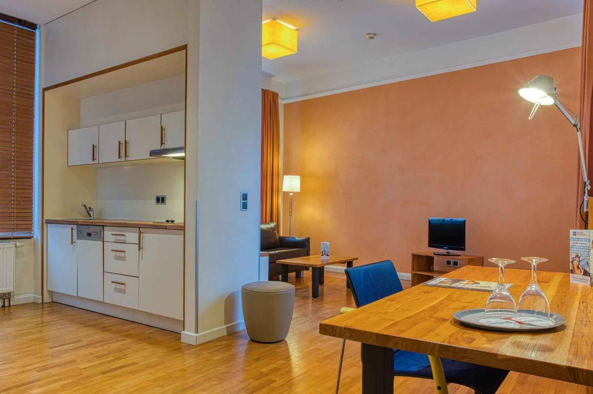 Photo of the whole room, Dining Area in Best Western Hotel Bremen City