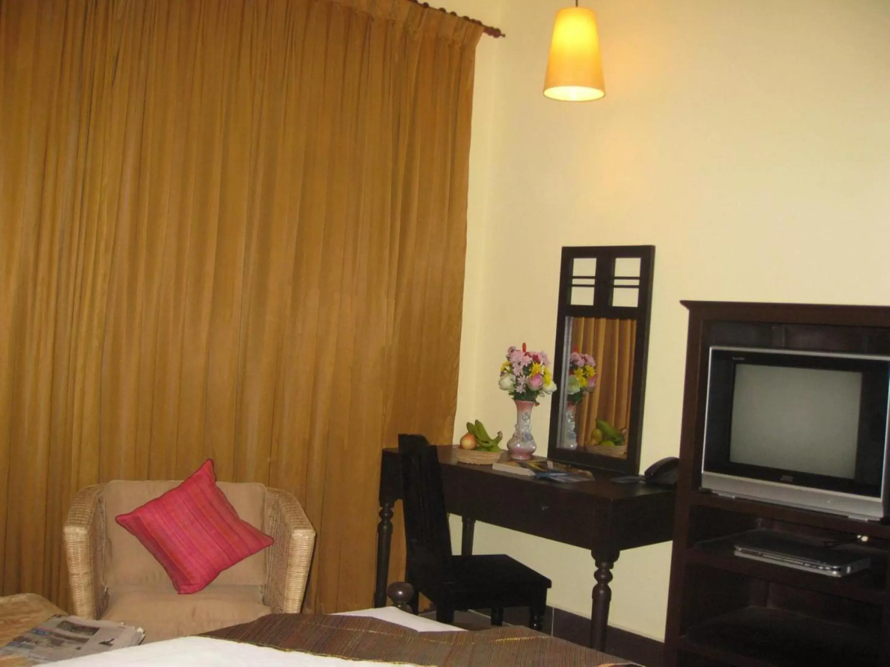 Bedroom, TV/Entertainment Center in Comfort House