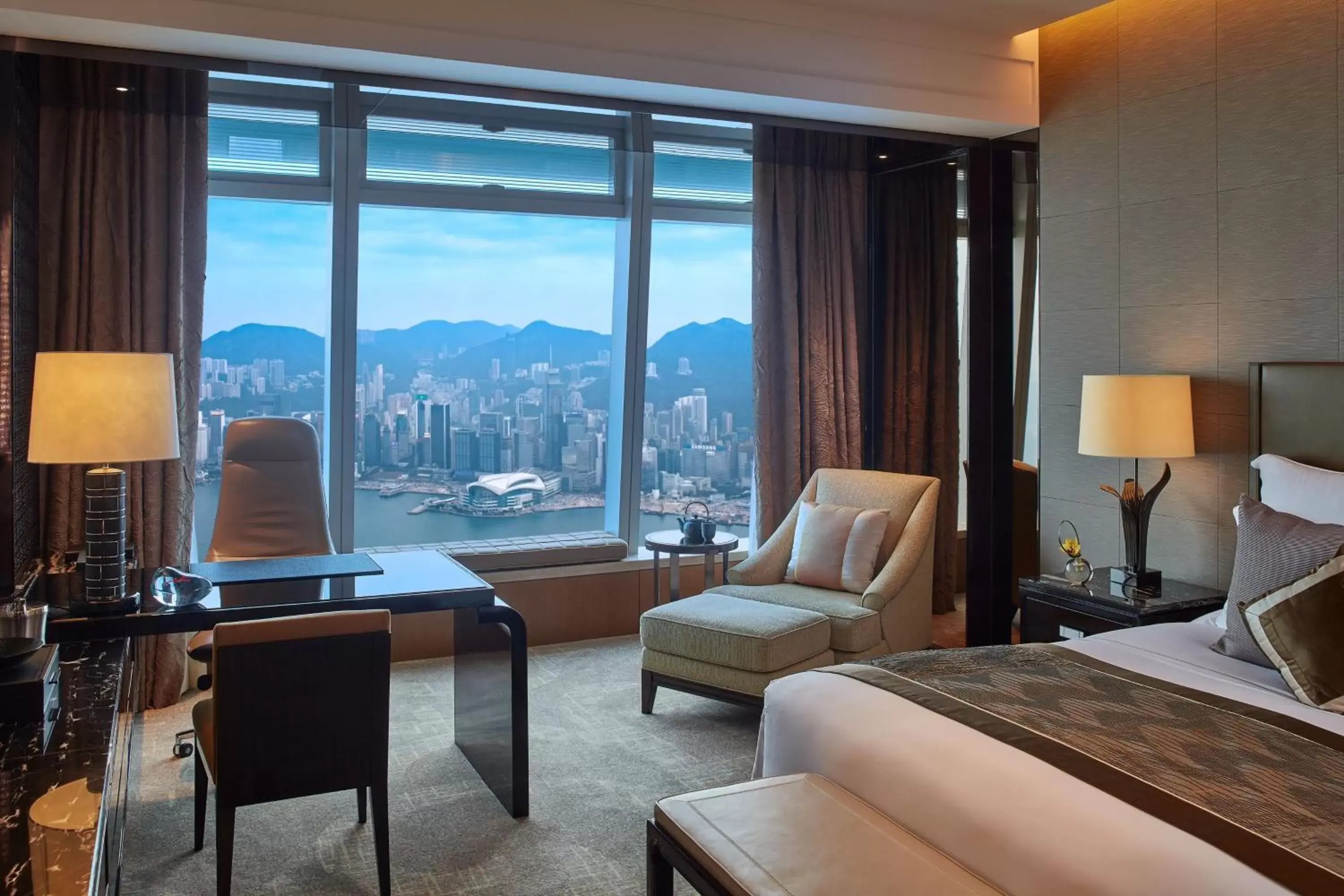 Photo of the whole room, Mountain View in The Ritz-Carlton Hong Kong