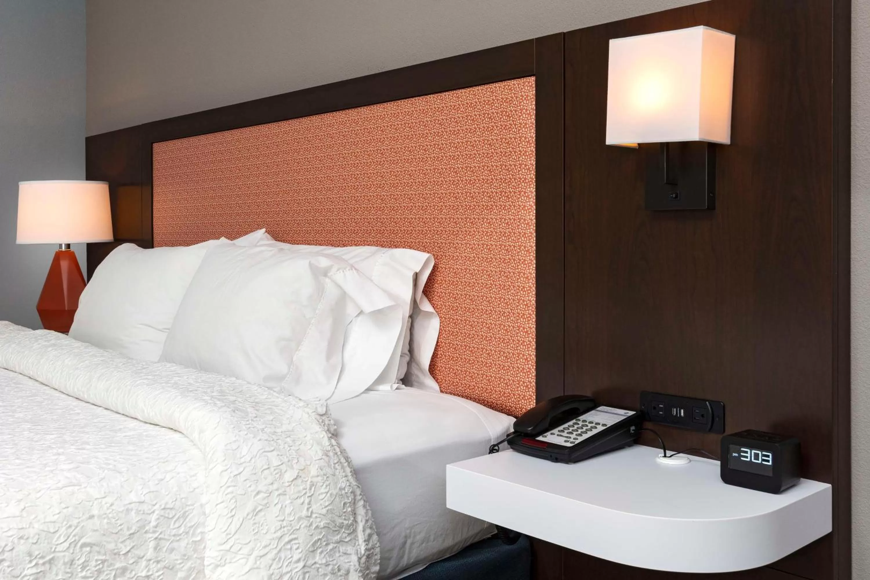 Bed in Hampton Inn Greenville